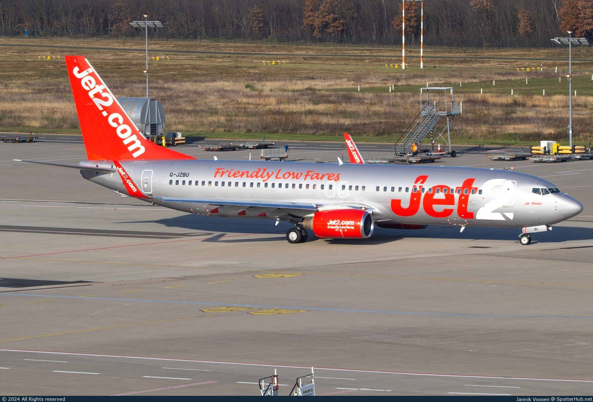 Photo of G-JZBU - Boeing 737-85P operated by Jet2