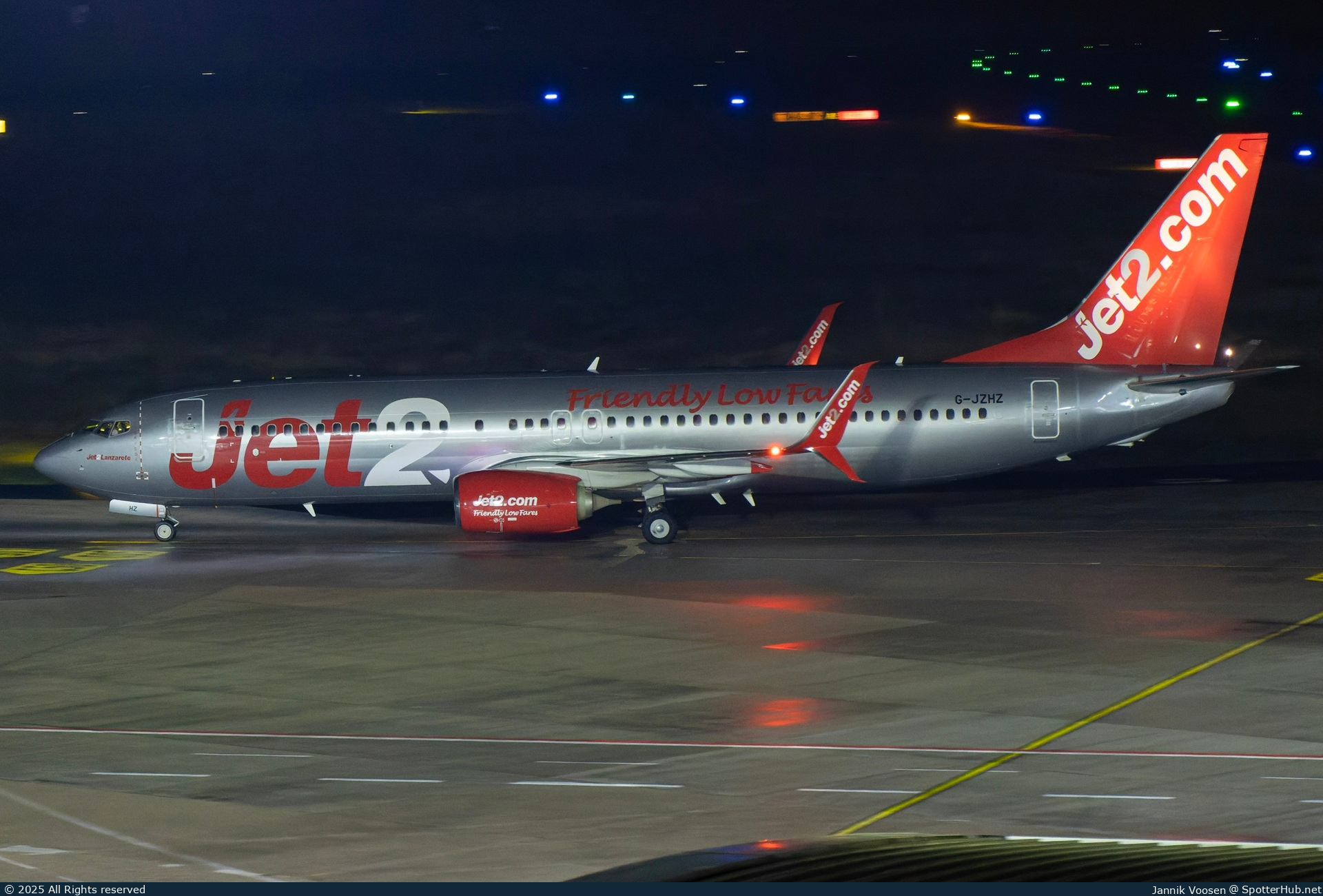 Photo of G-JZHZ - Boeing 737-8MG operated by Jet2
