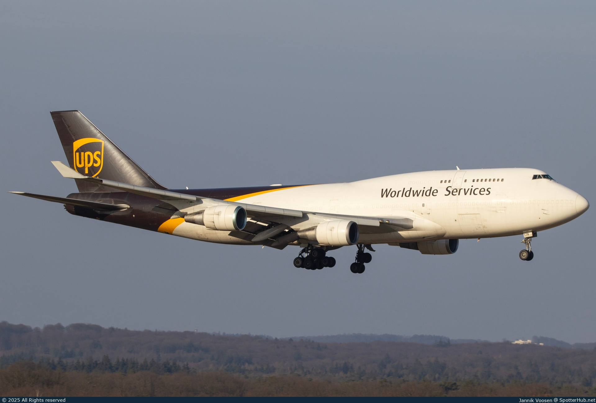Photo of N578UP - Boeing 747-45E(BCF) operated by UPS United Parcel Service