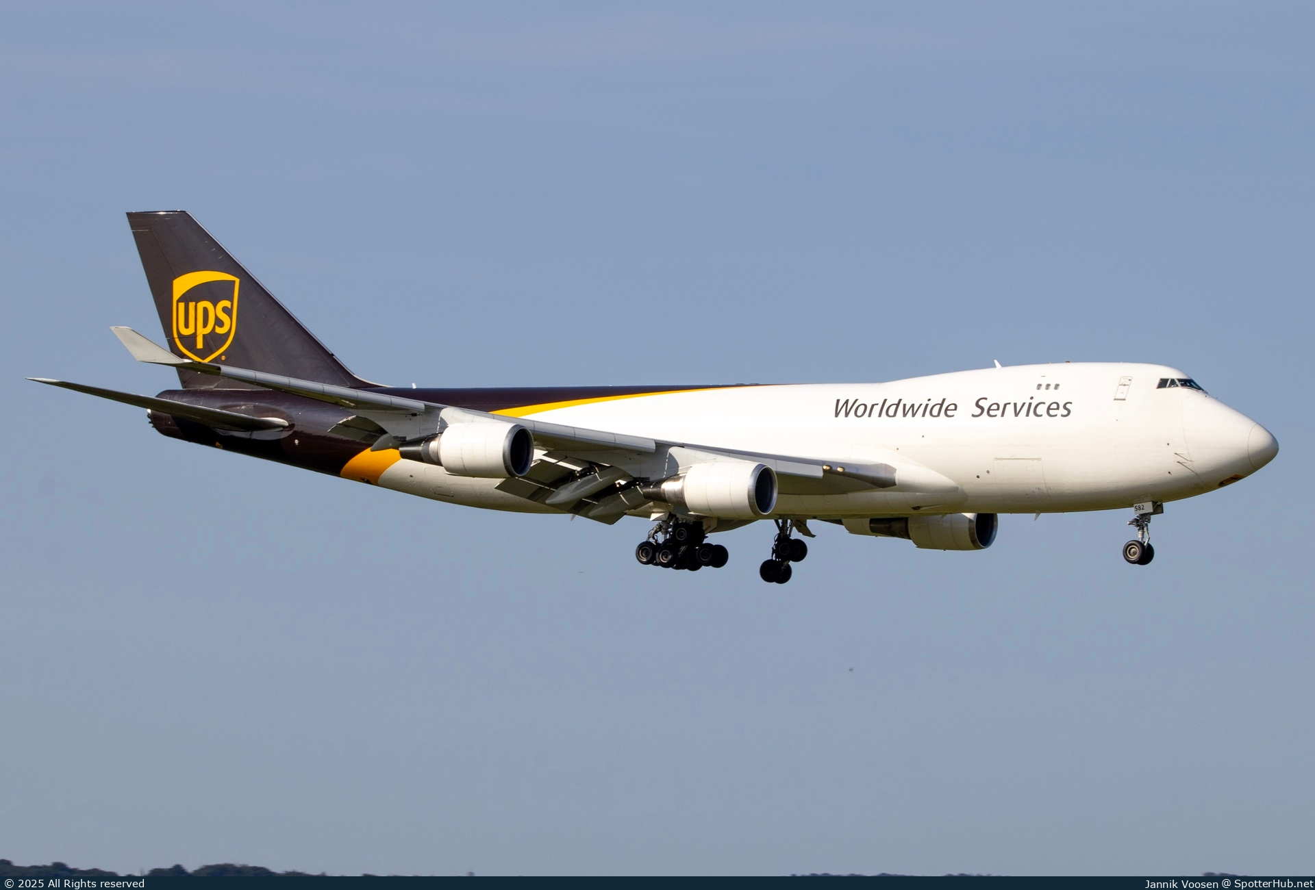 Photo of N582UP - Boeing 747-4R7F operated by UPS United Parcel Service
