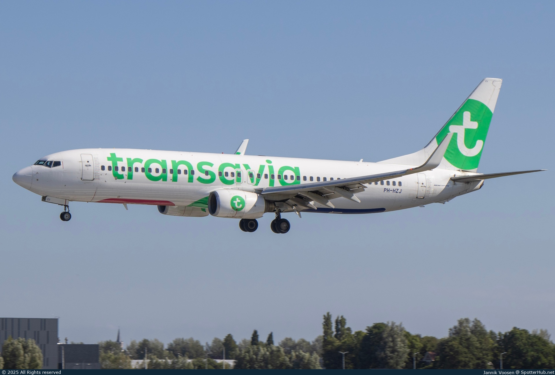 Photo of PH-HZJ - Boeing 737-8K2 operated by Transavia