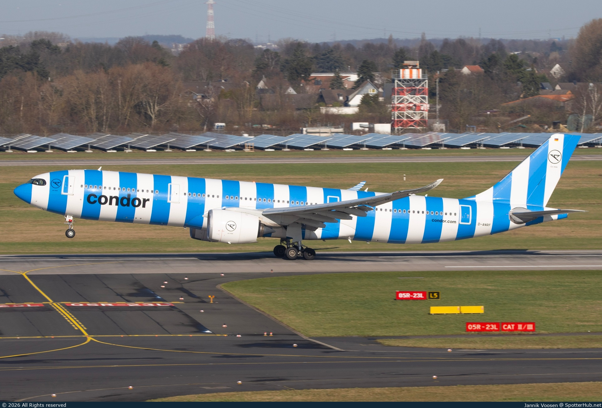 Photo of D-ANRF - Airbus A330-941 operated by Condor