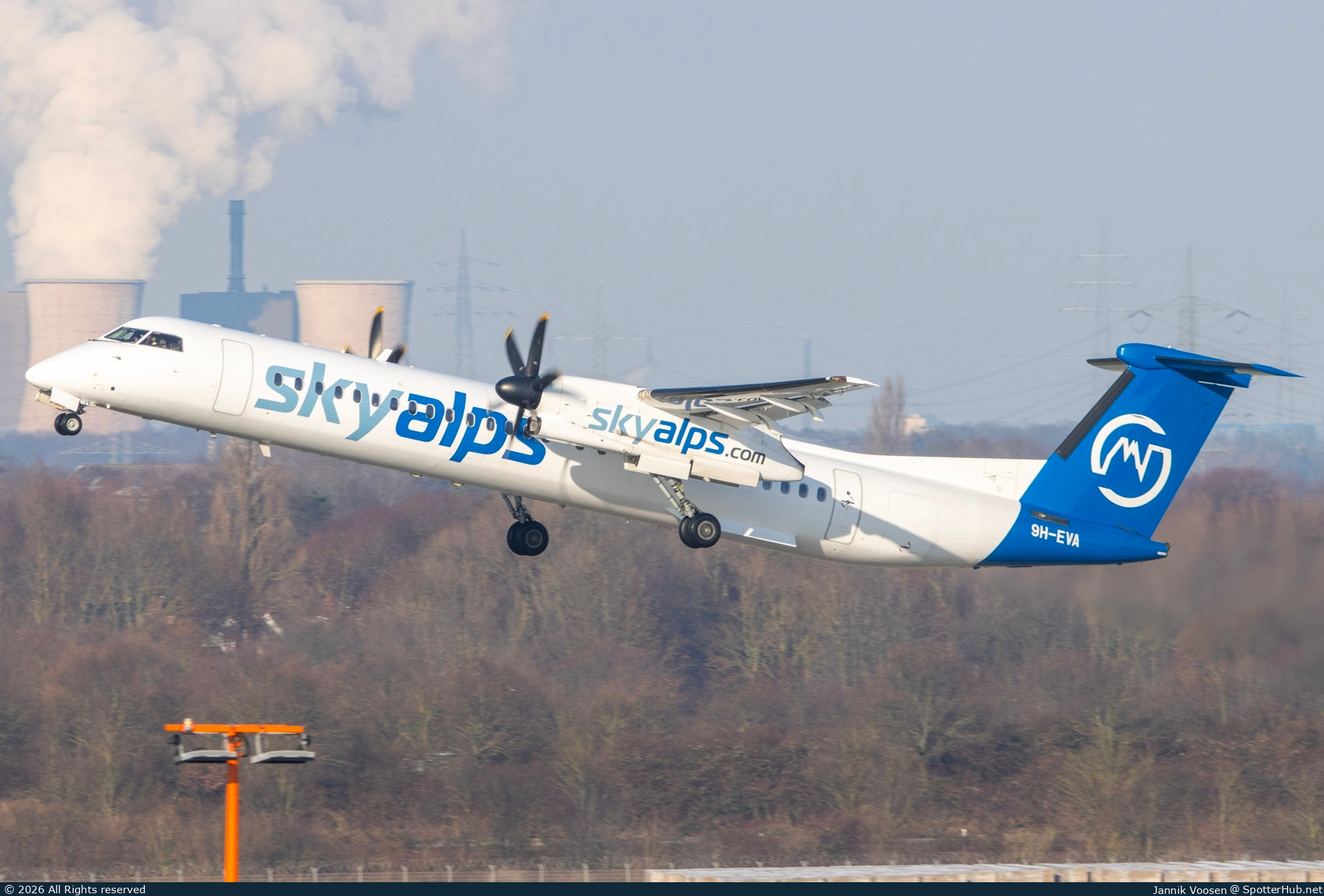 Photo of 9H-EVA - Bombardier DHC-8-402 Dash 8 Q400 operated by SkyAlps