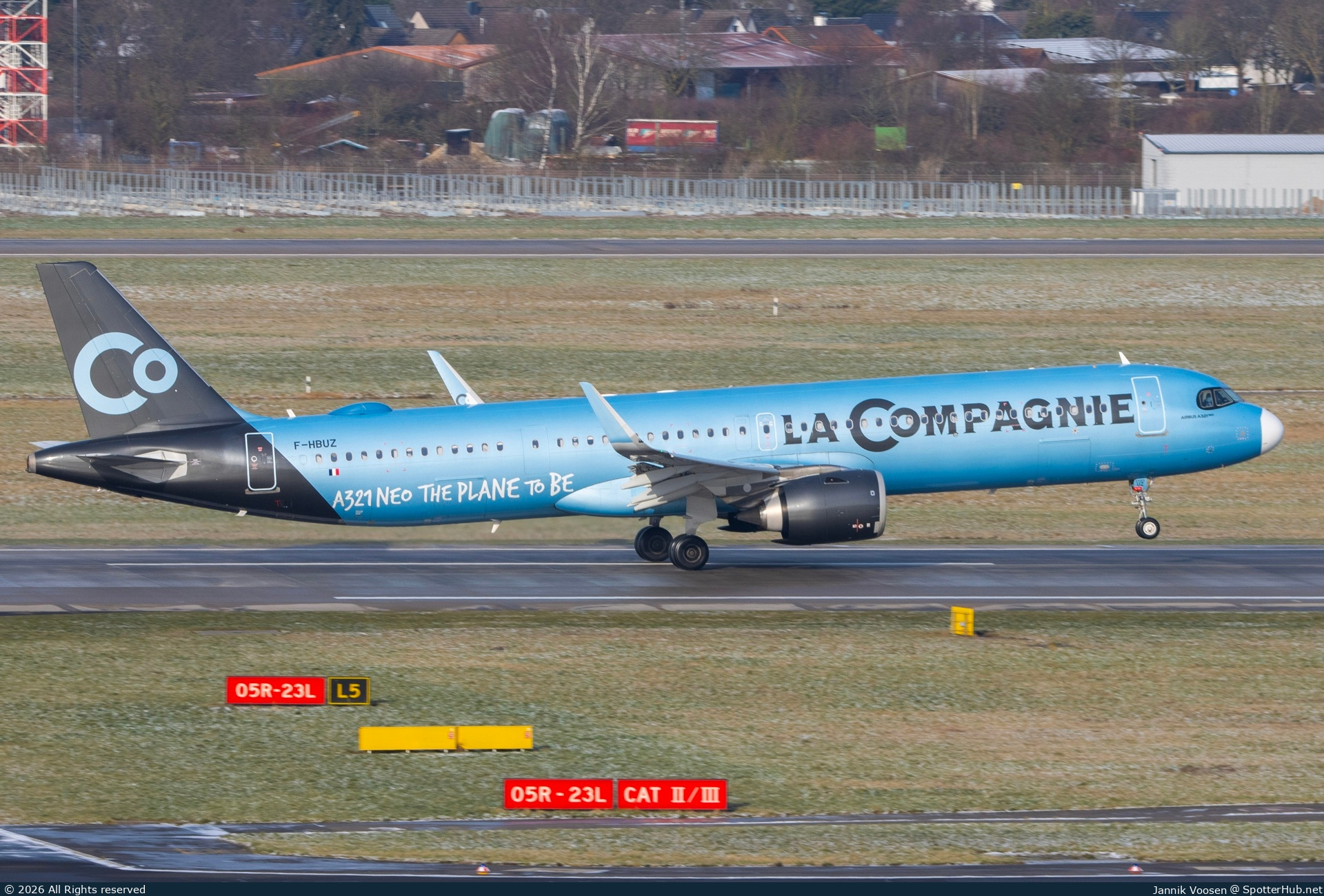 Photo of F-HBUZ - Airbus A321-252NX operated by La Compagnie