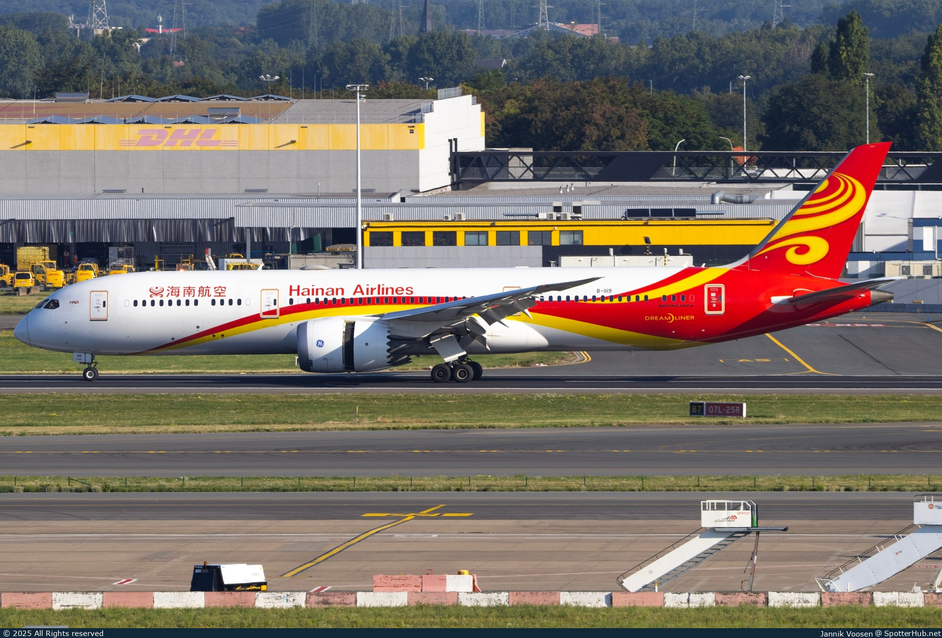 Photo of B-1119 - Boeing 787-9 Dreamliner operated by Hainan Airlines