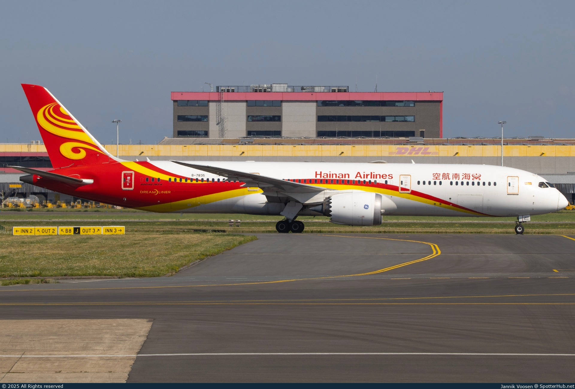 Photo of B-7835 - Boeing 787-9 Dreamliner operated by Hainan Airlines