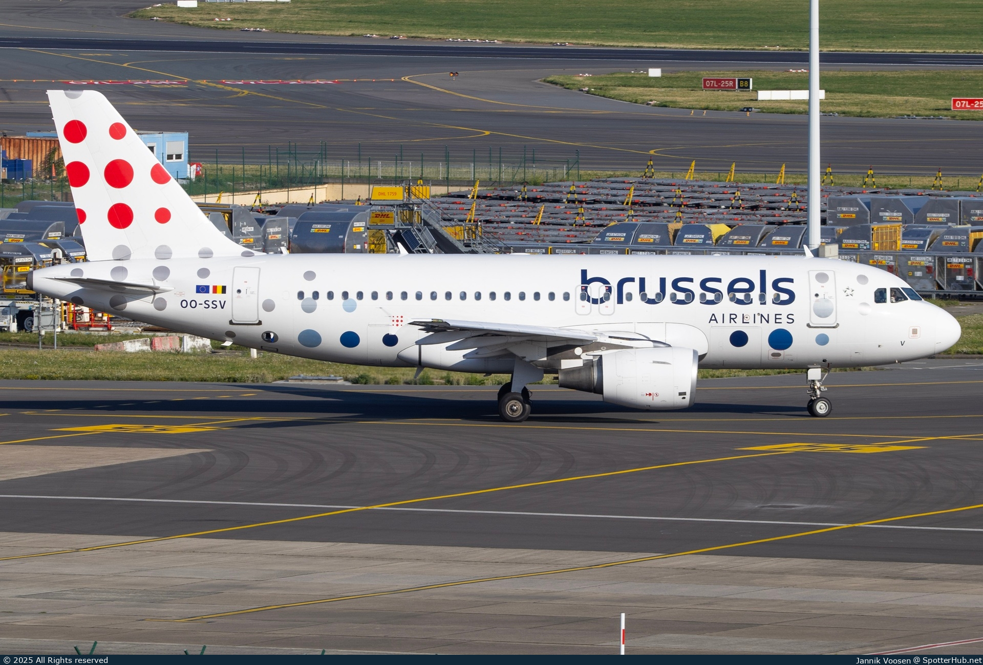 Photo of OO-SSV - Airbus A319-111 operated by Brussels Airlines