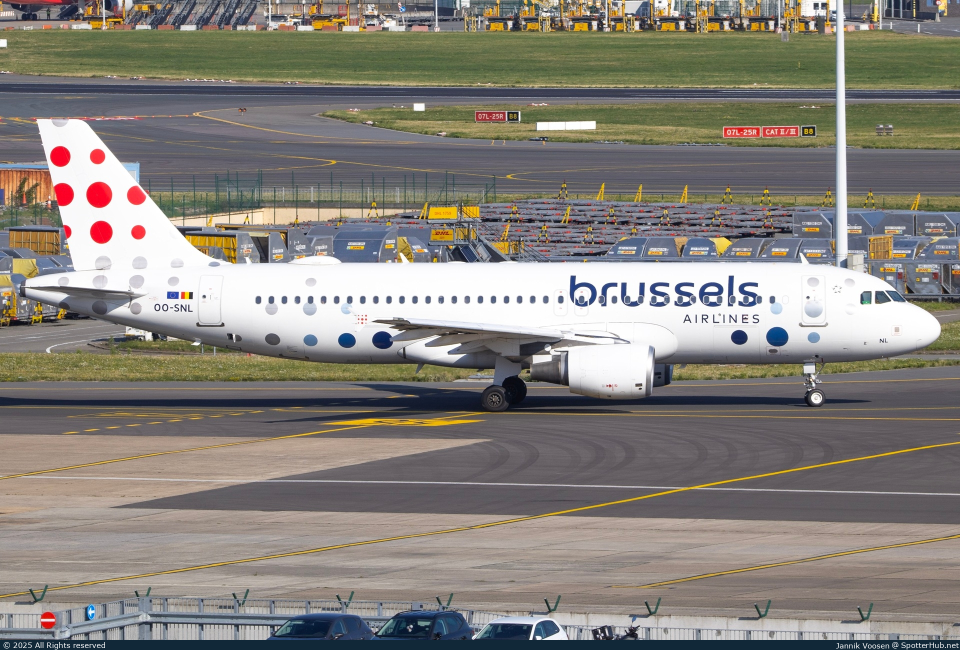 Photo of OO-SNL - Airbus A320-214 operated by Brussels Airlines