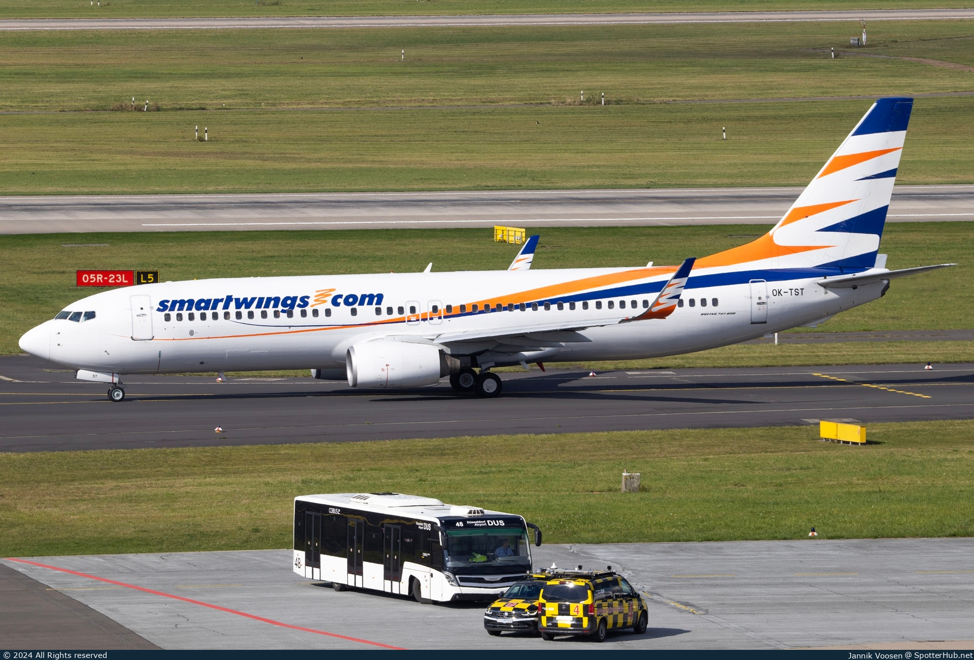 Photo of OK-TST - Boeing 737-86N operated by SmartWings
