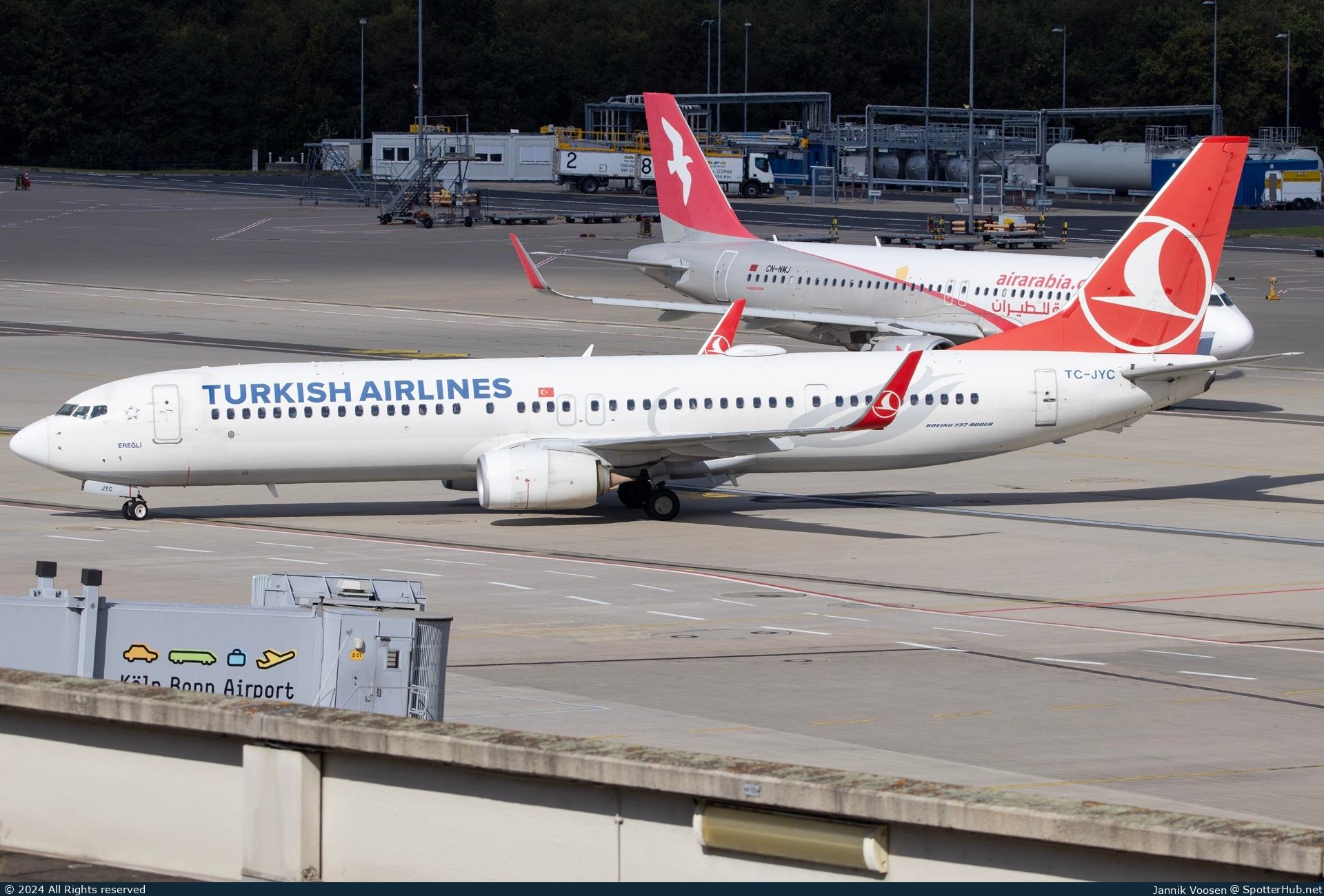 Photo of TC-JYC - Boeing 737-9F2(ER) operated by Turkish Airlines