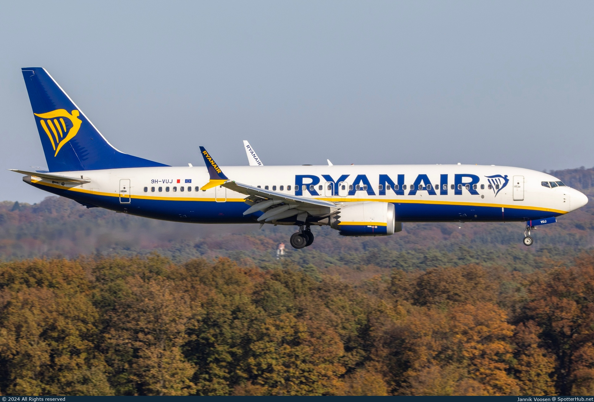 Photo of 9H-VUJ - Boeing 737 MAX 8-200 operated by Ryanair (opb Malta Air)