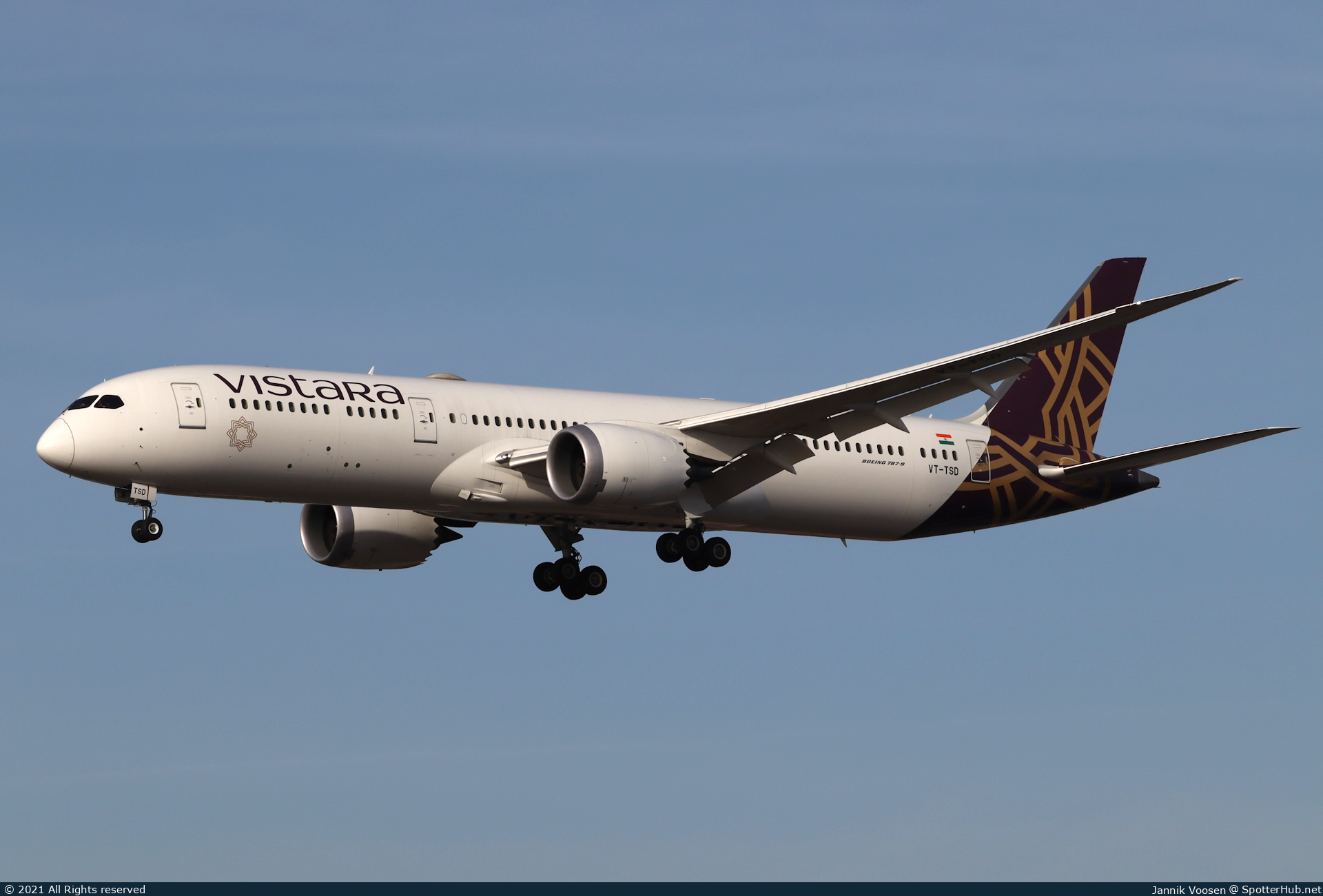 Photo of VT-TSD - Boeing 787-9 Dreamliner operated by Vistara