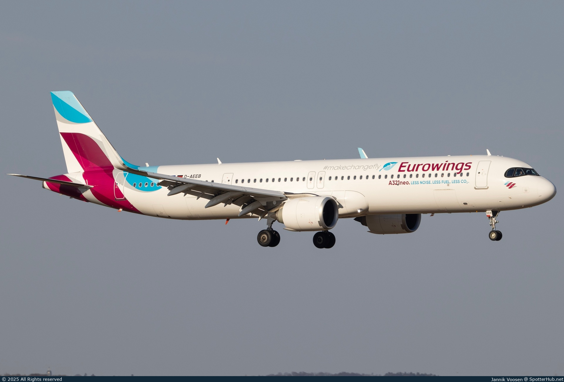 Photo of D-AEEB - Airbus A321-251NX operated by Eurowings