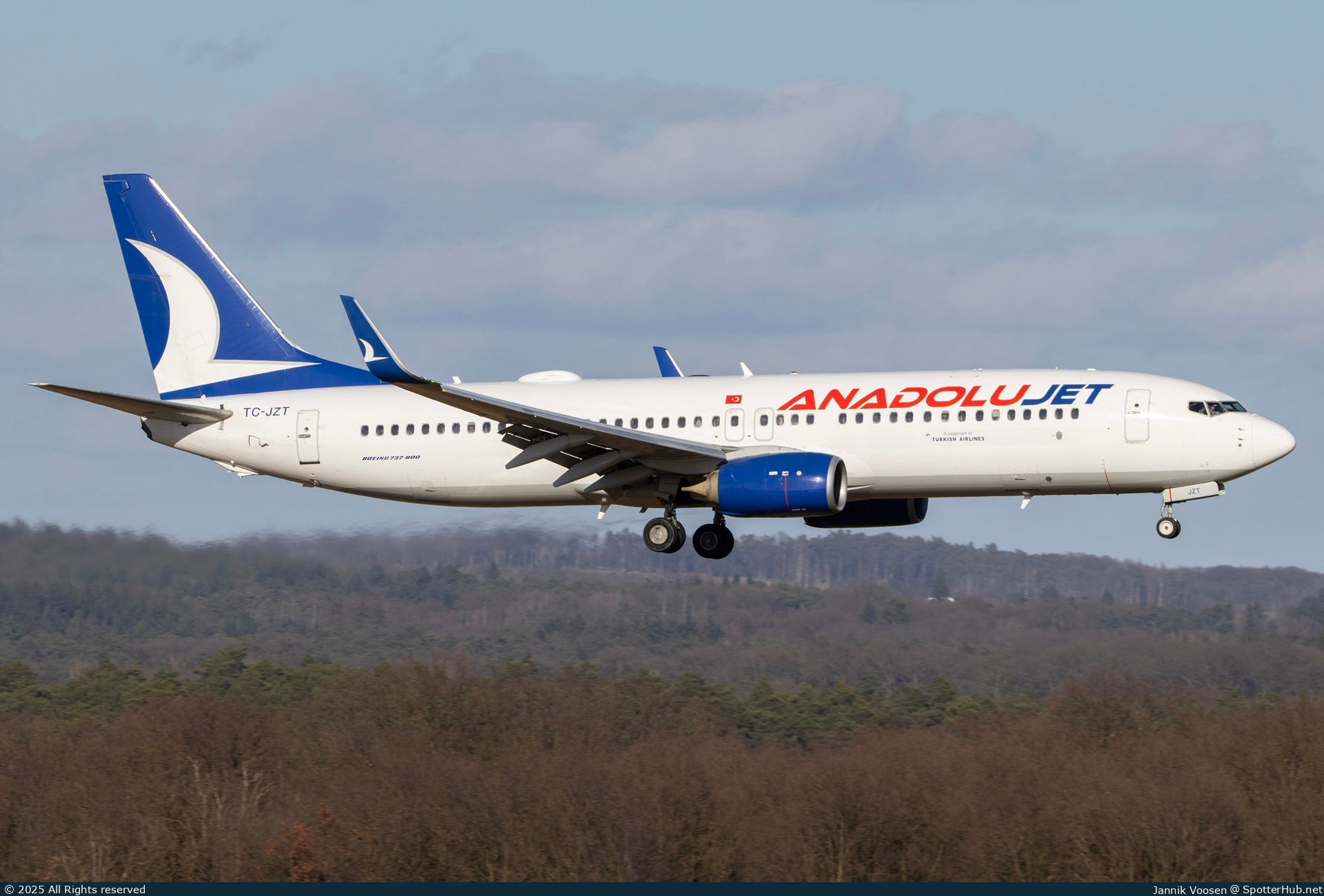 Photo of TC-JZT - Boeing 737-8JP operated by AnadoluJet