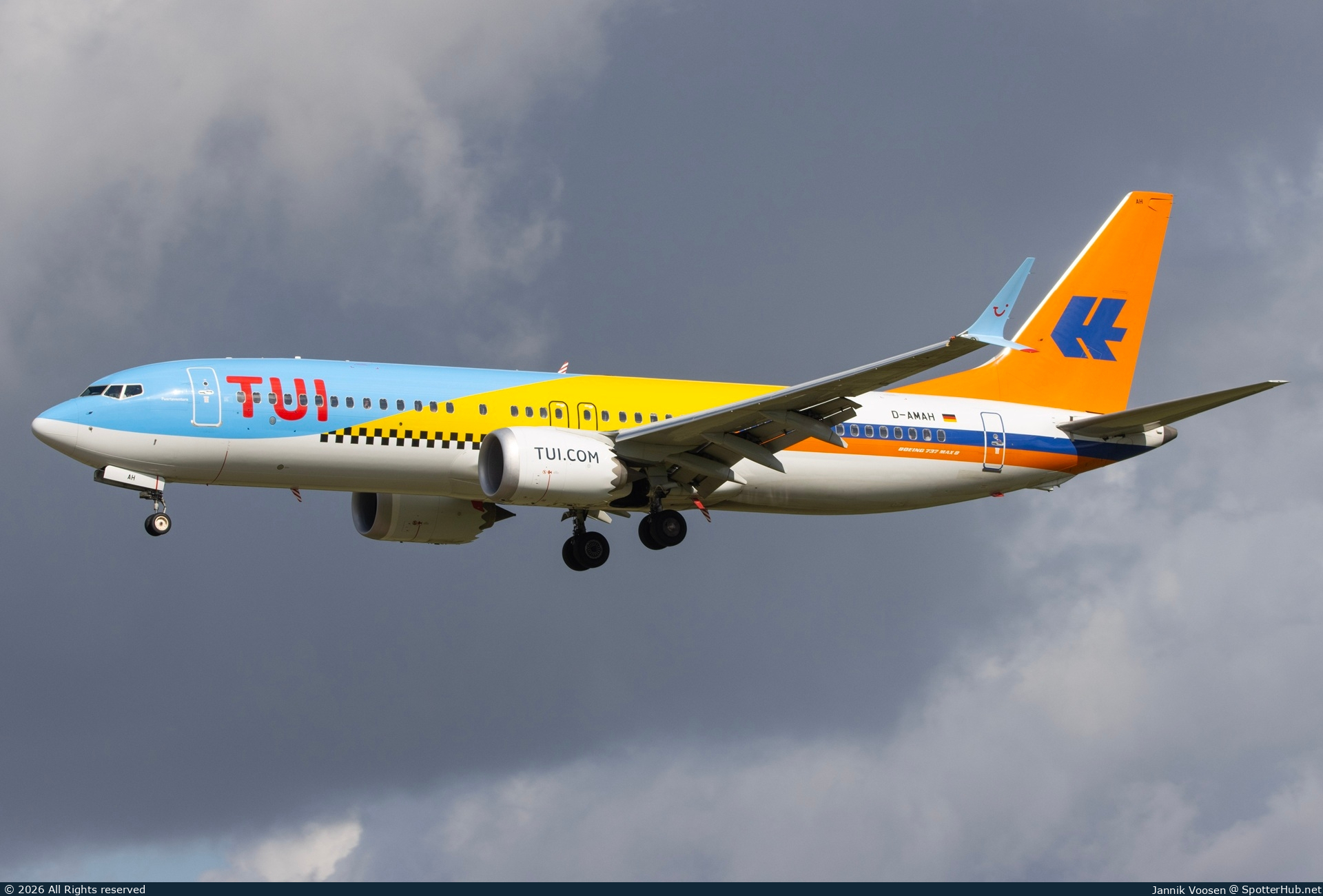 Photo of D-AMAH - Boeing 737 MAX 8 operated by TUIfly