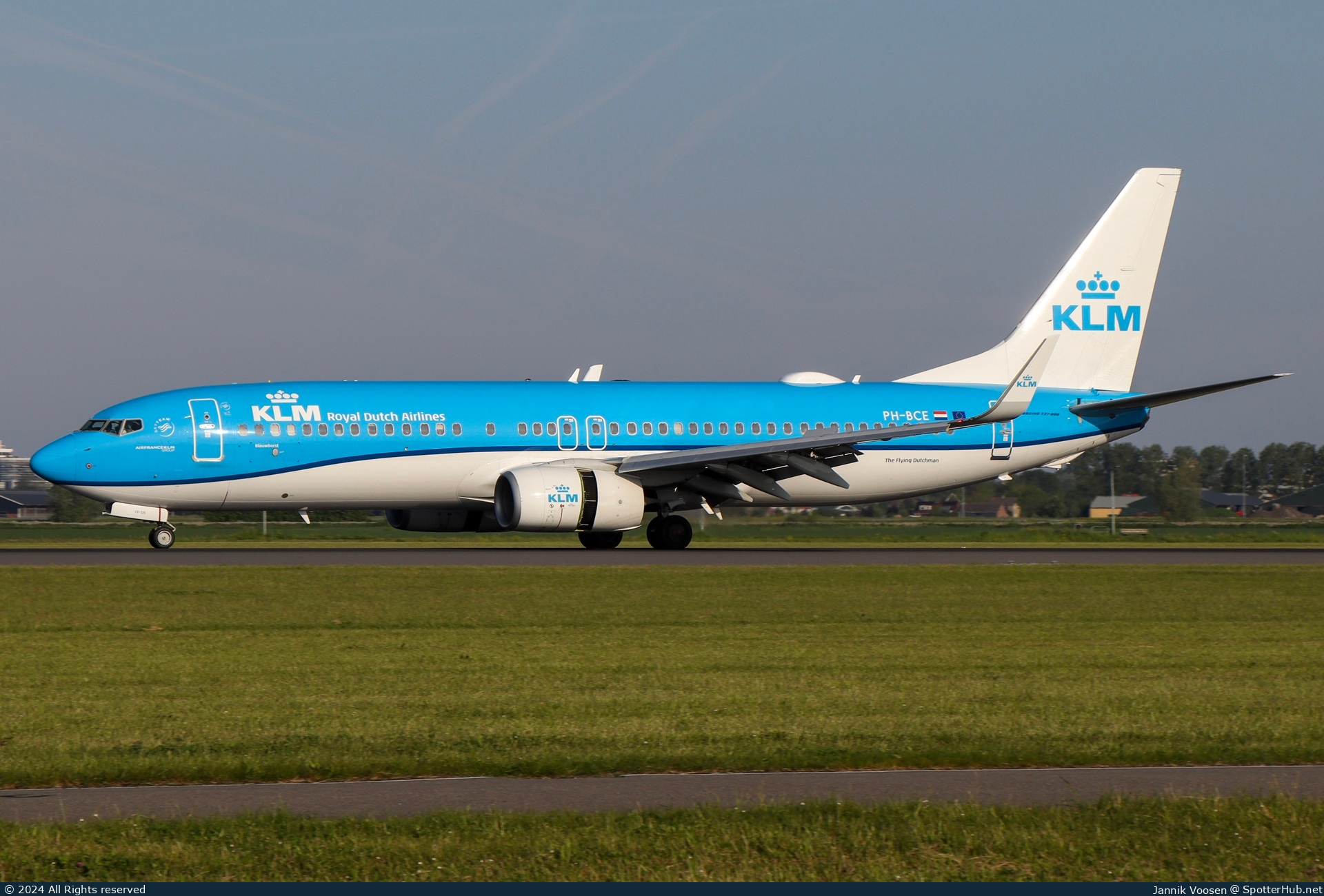Photo of PH-BCE - Boeing 737-8K2 operated by KLM Royal Dutch Airlines
