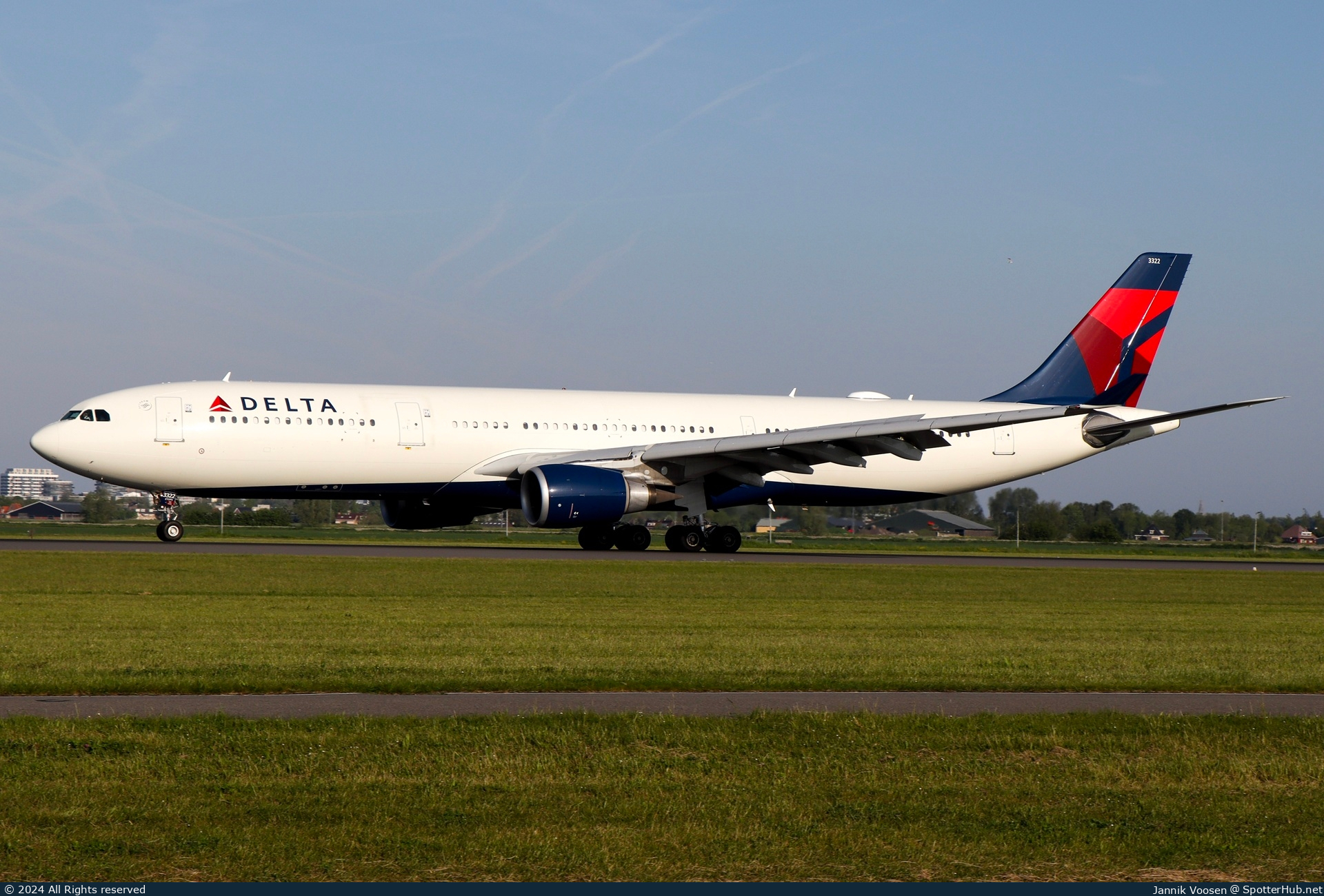 Photo of N822NW - Airbus A330-302 operated by Delta Air Lines