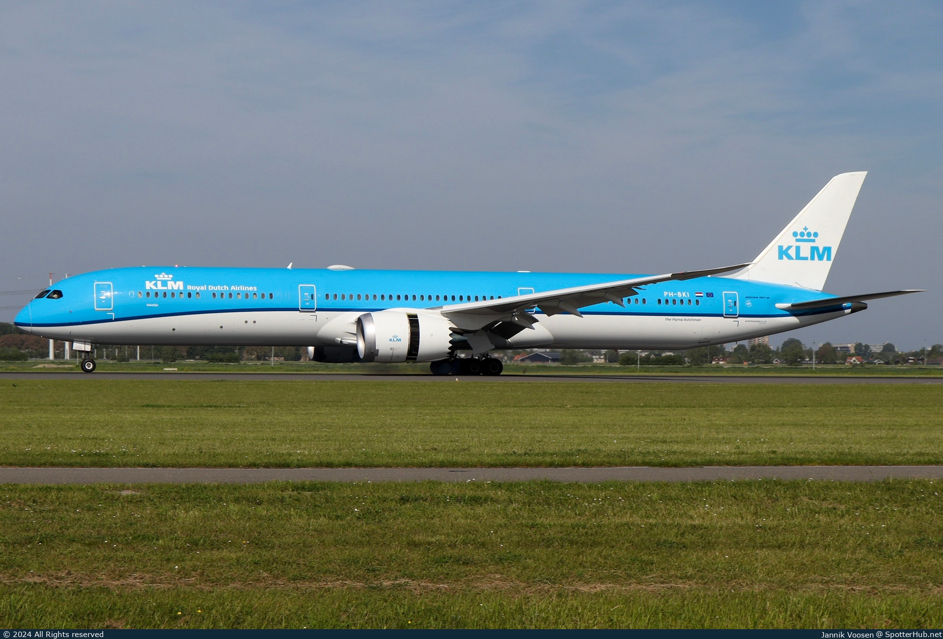 Photo of PH-BKI - Boeing 787-10 Dreamliner operated by KLM Royal Dutch Airlines