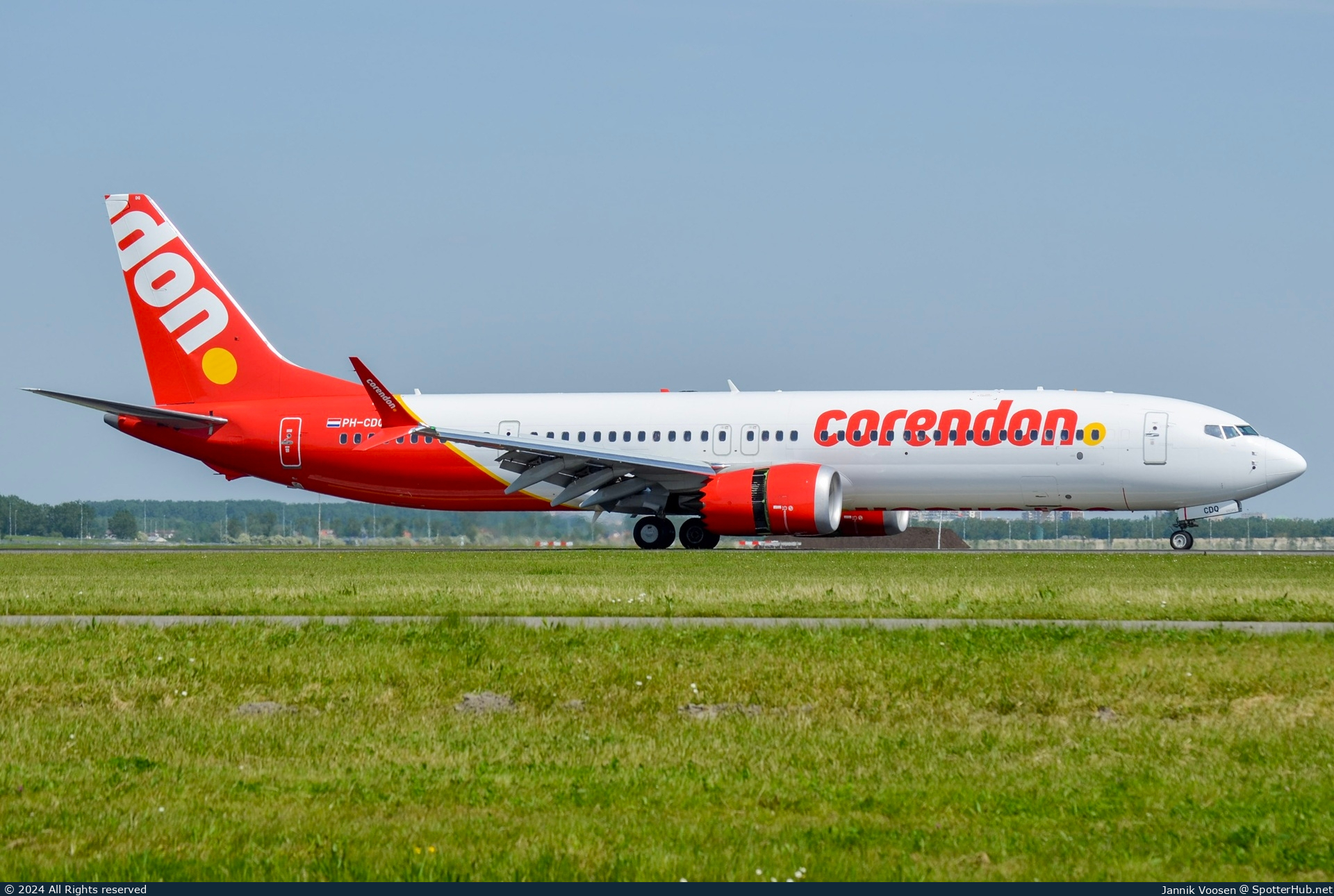 Photo of PH-CDQ - Boeing 737 MAX 9 operated by Corendon Dutch Airlines