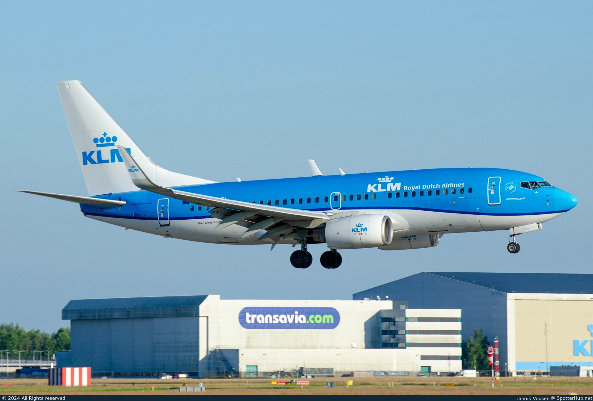 Photo of PH-BGI - Boeing 737-7K2 operated by KLM Royal Dutch Airlines