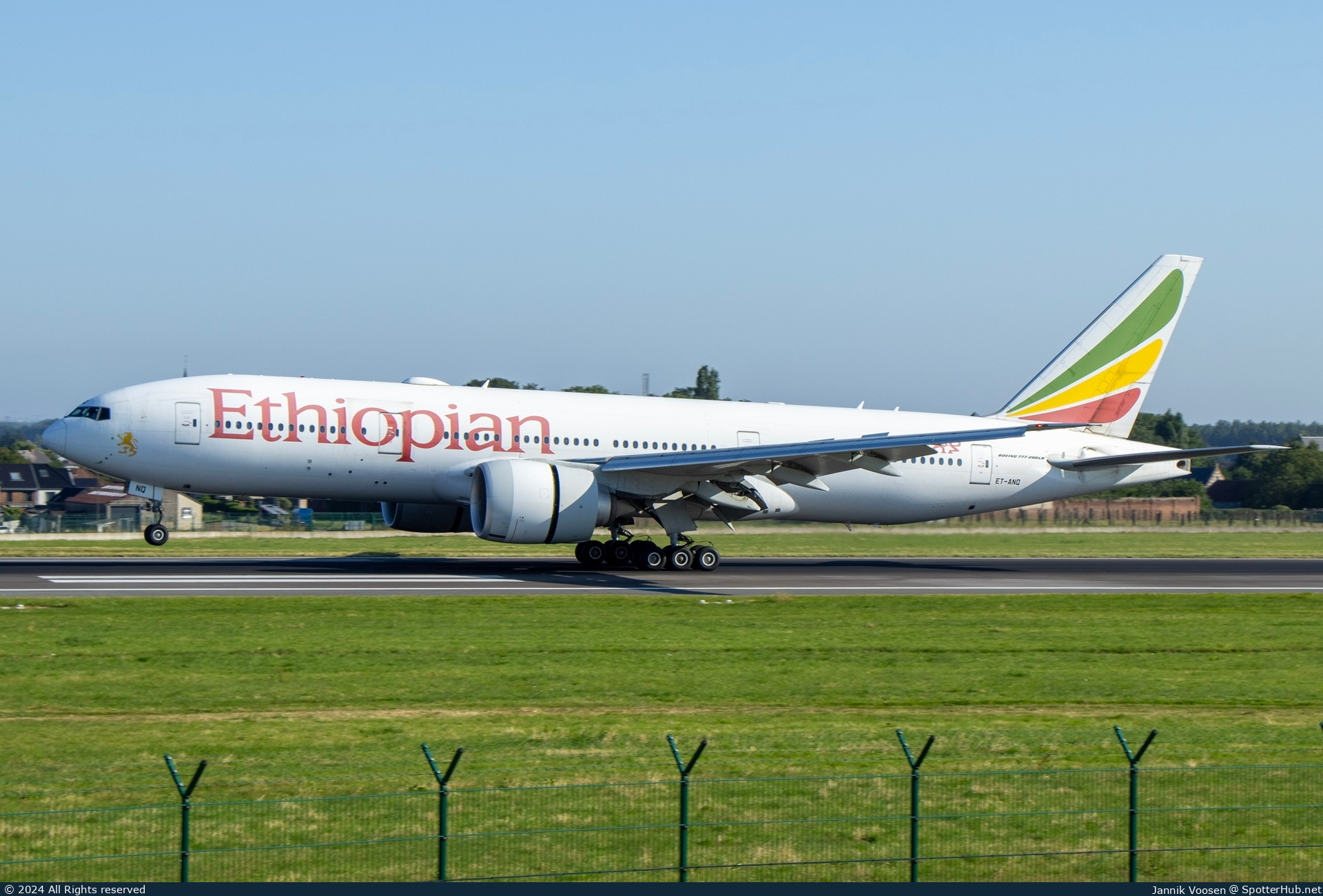 Photo of ET-ANQ - Boeing 777-260(LR) operated by Ethiopian Airlines