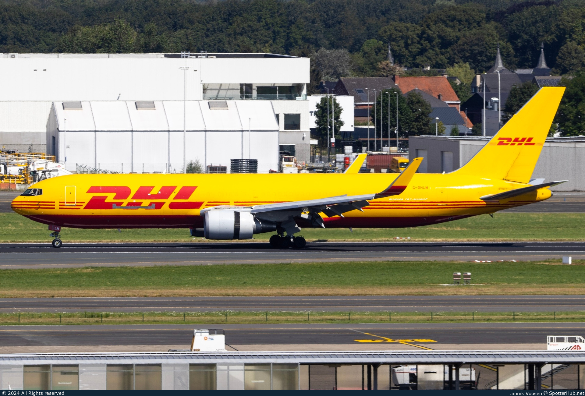 Photo of G-DHLM - Boeing 767-324(ER)(BCF) operated by DHL Air
