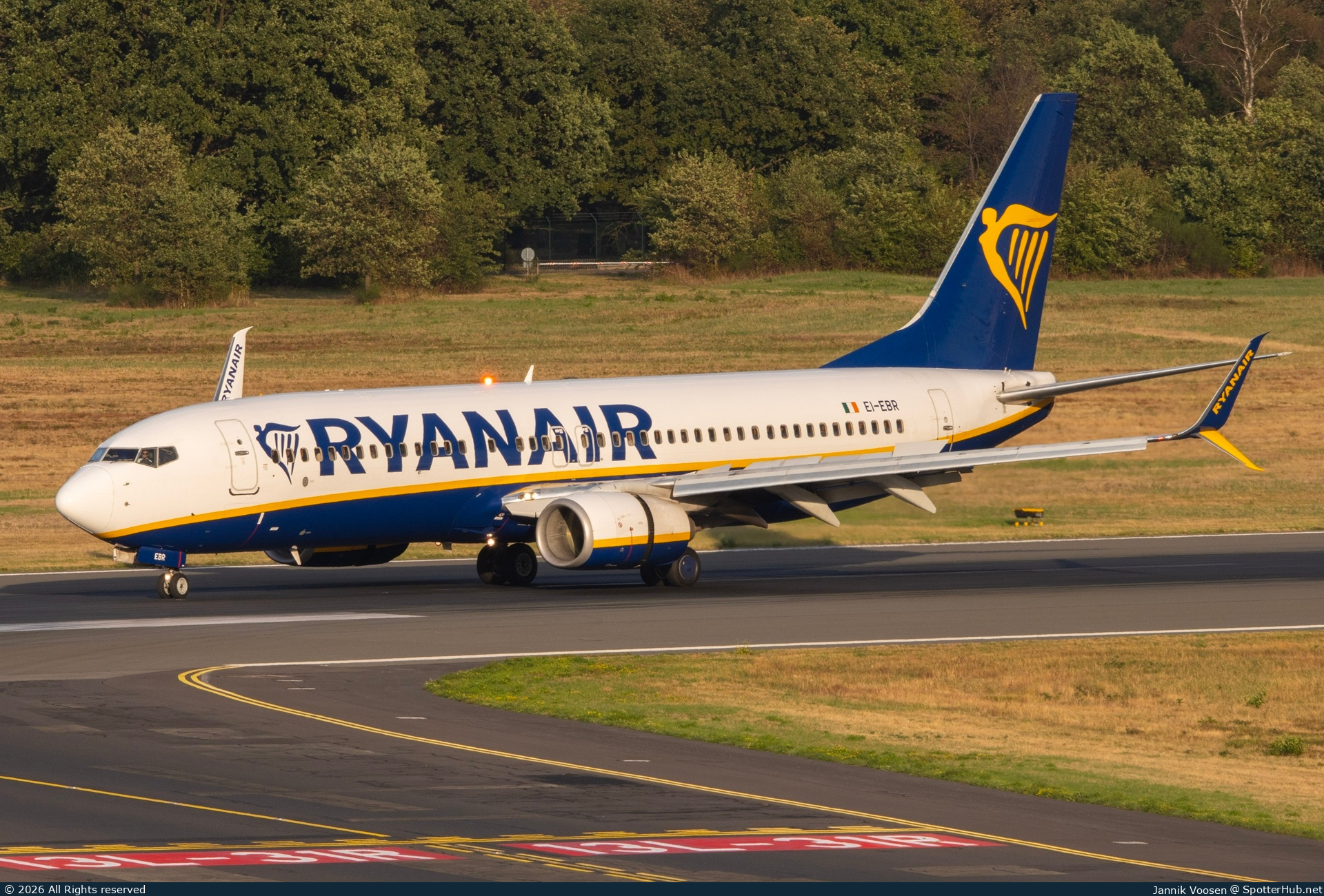 Photo of EI-EBR - Boeing 737-8AS operated by Ryanair