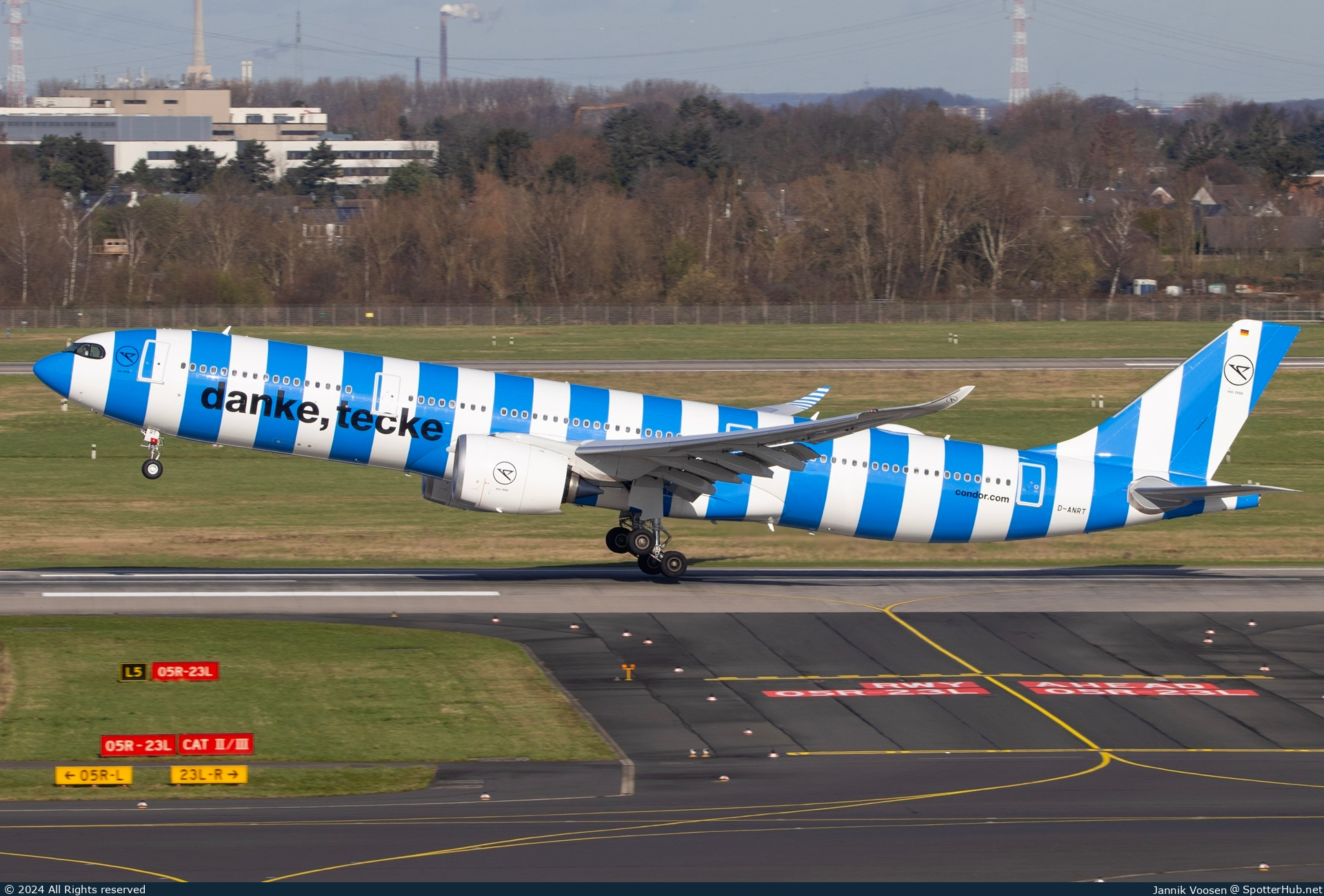 Photo of D-ANRT - Airbus A330-941 operated by Condor