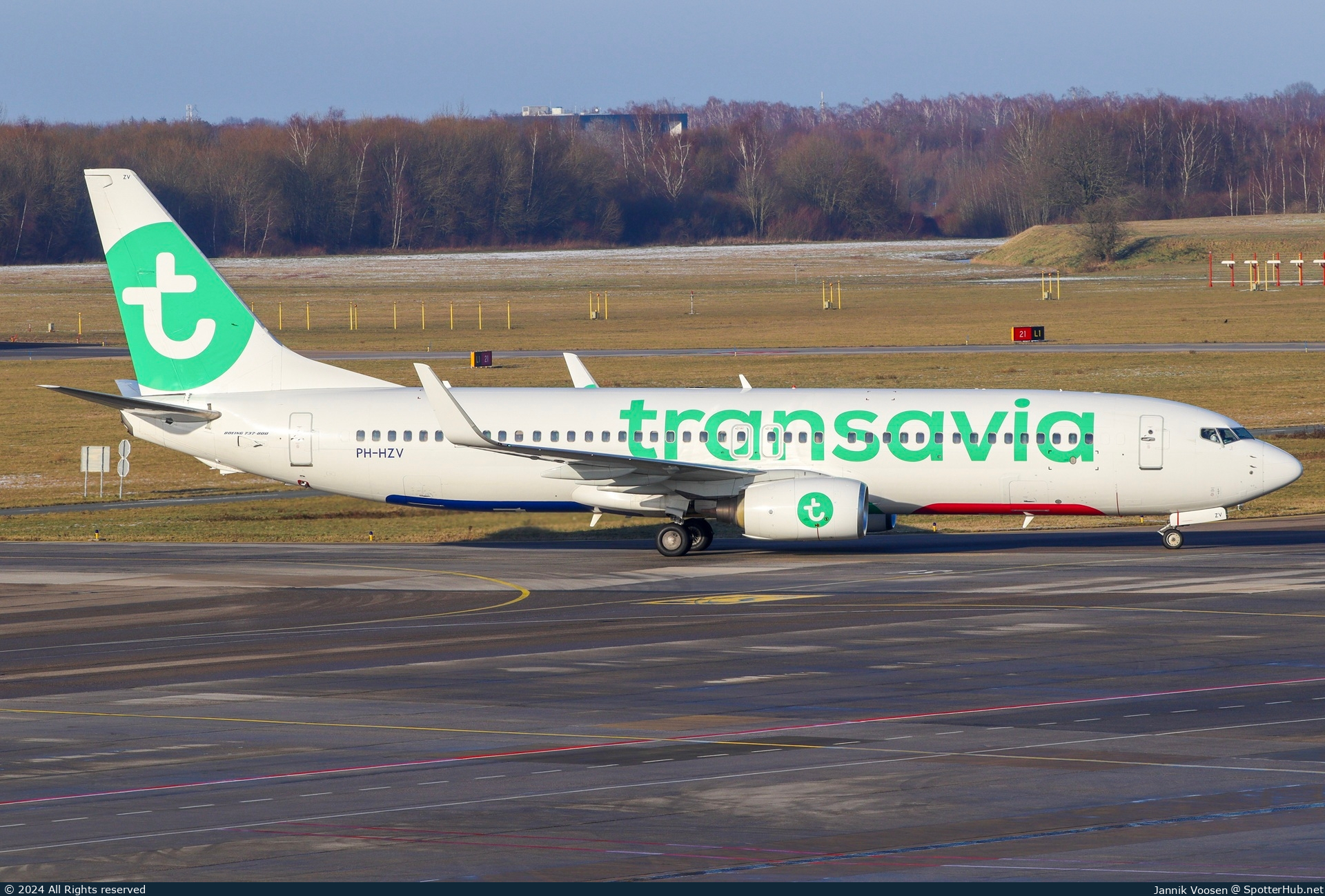 Photo of PH-HZV - Boeing 737-8K2 operated by Transavia