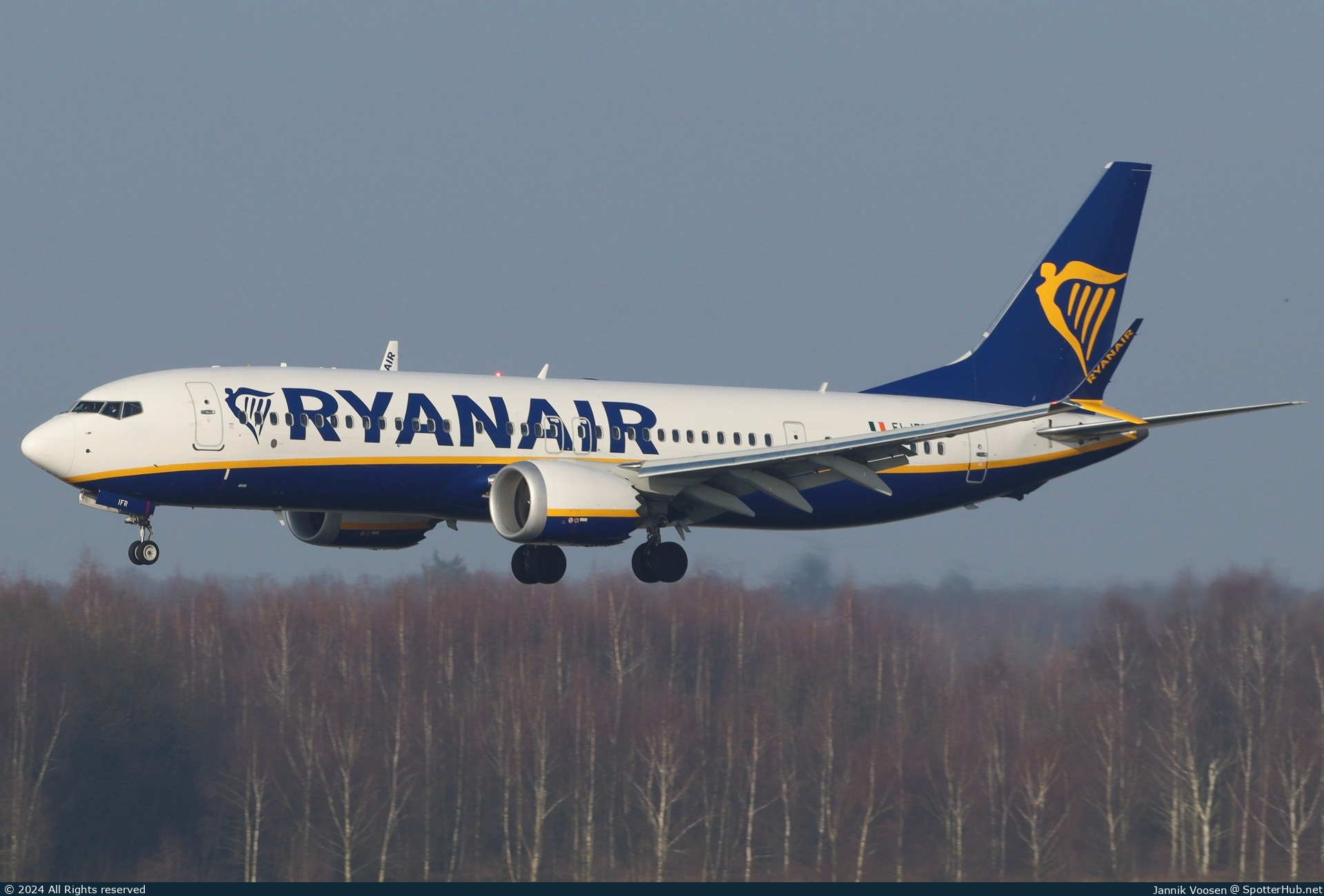 Photo of EI-IFR - Boeing 737 MAX 8-200 operated by Ryanair