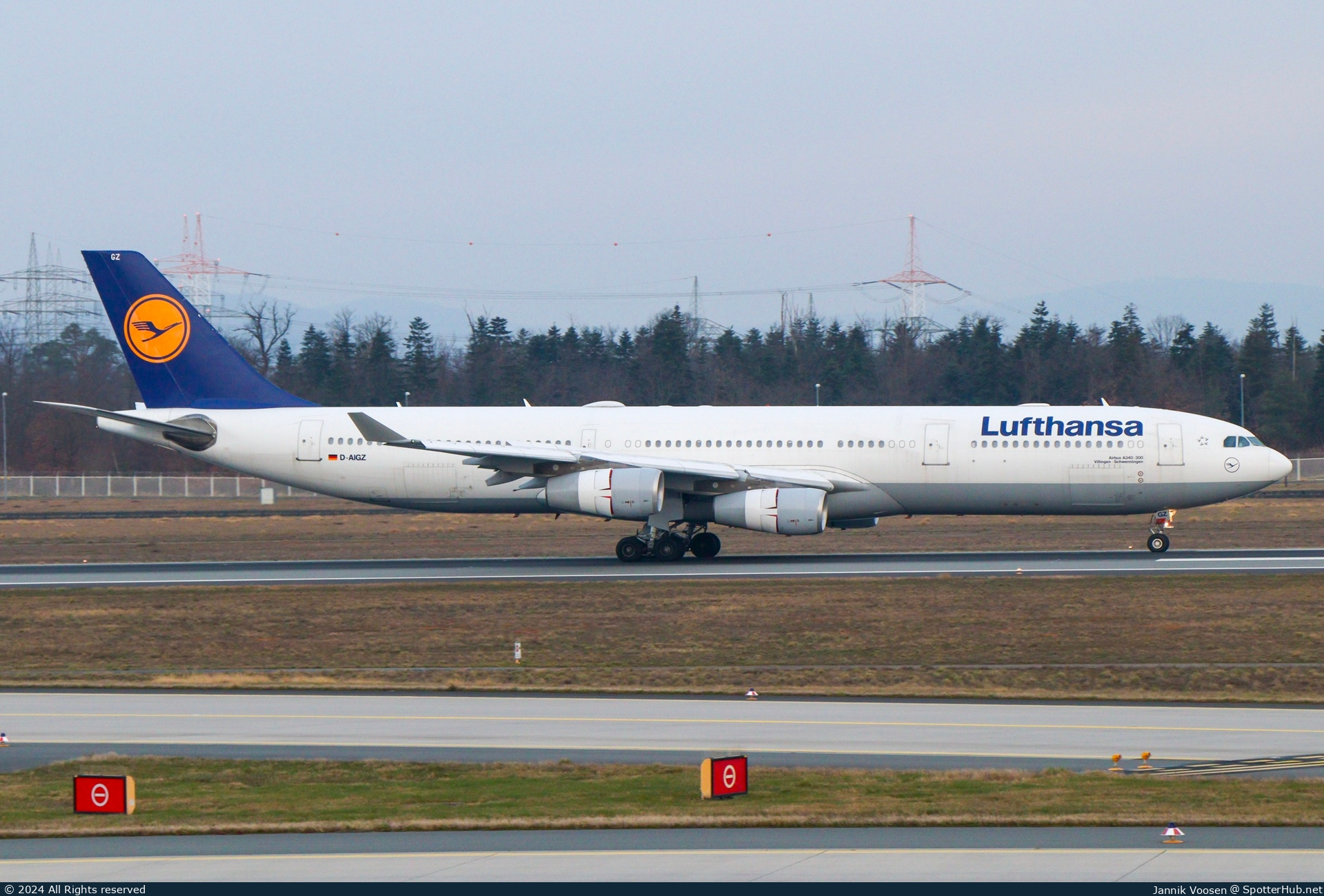 Photo of D-AIGZ - Airbus A340-313 operated by Lufthansa