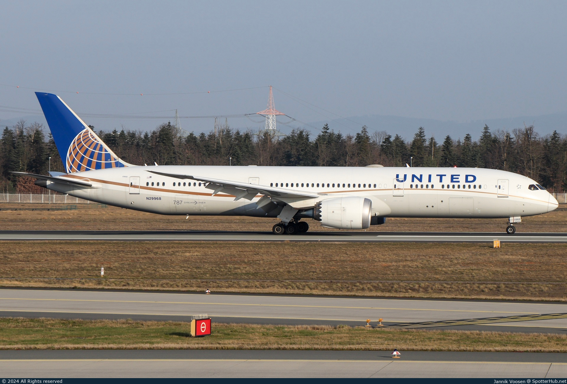 Photo of N29968 - Boeing 787-9 Dreamliner operated by United Airlines