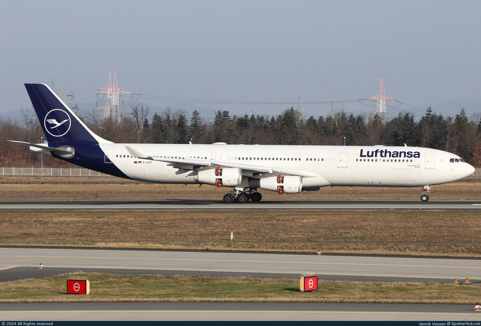 Photo of D-AIGT - Airbus A340-313 operated by Lufthansa