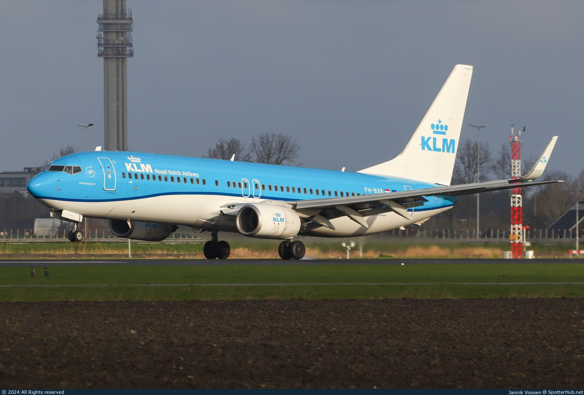 Photo of PH-BXB - Boeing 737-8K2 operated by KLM Royal Dutch Airlines