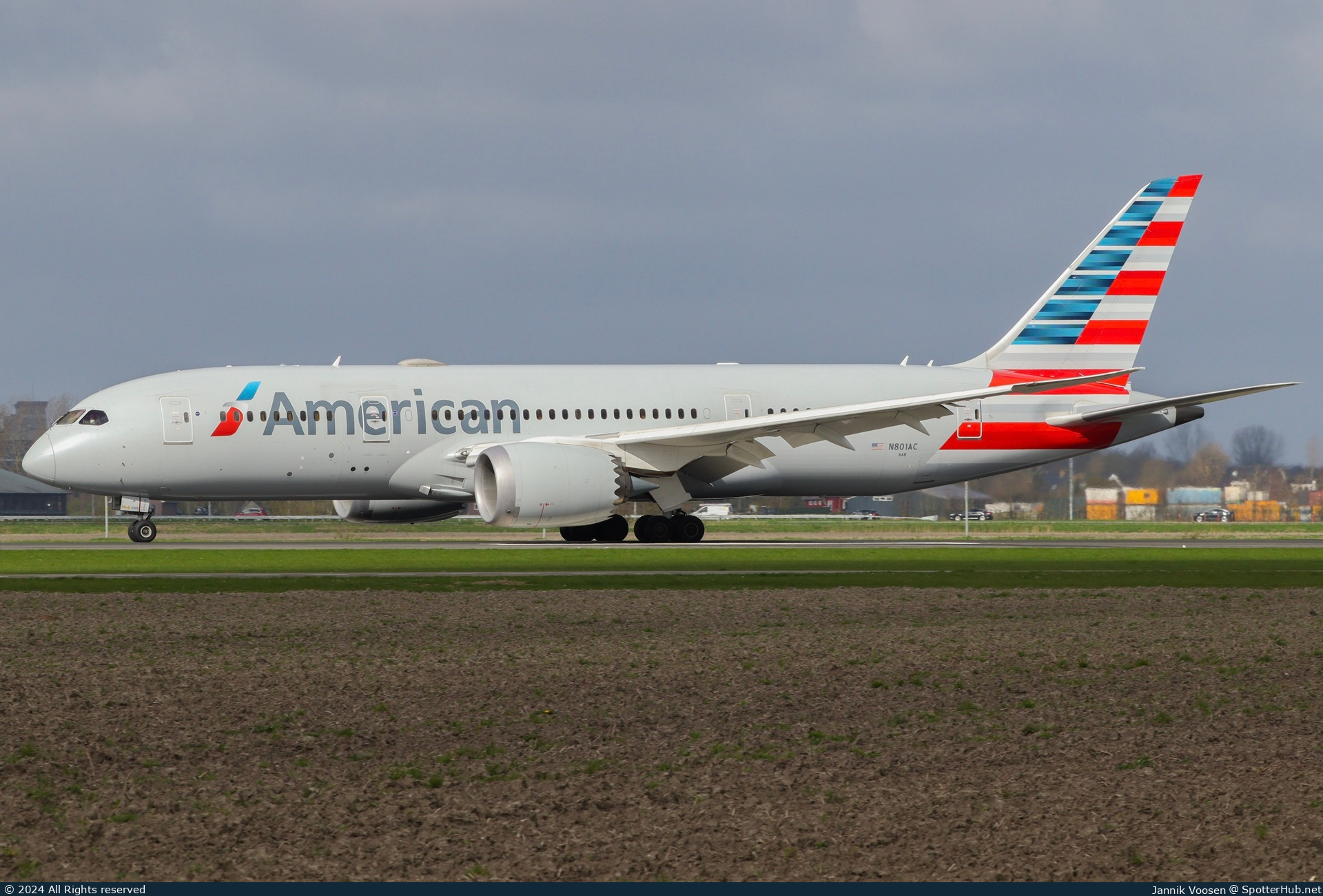 Photo of N801AC - Boeing 787-8 Dreamliner operated by American Airlines