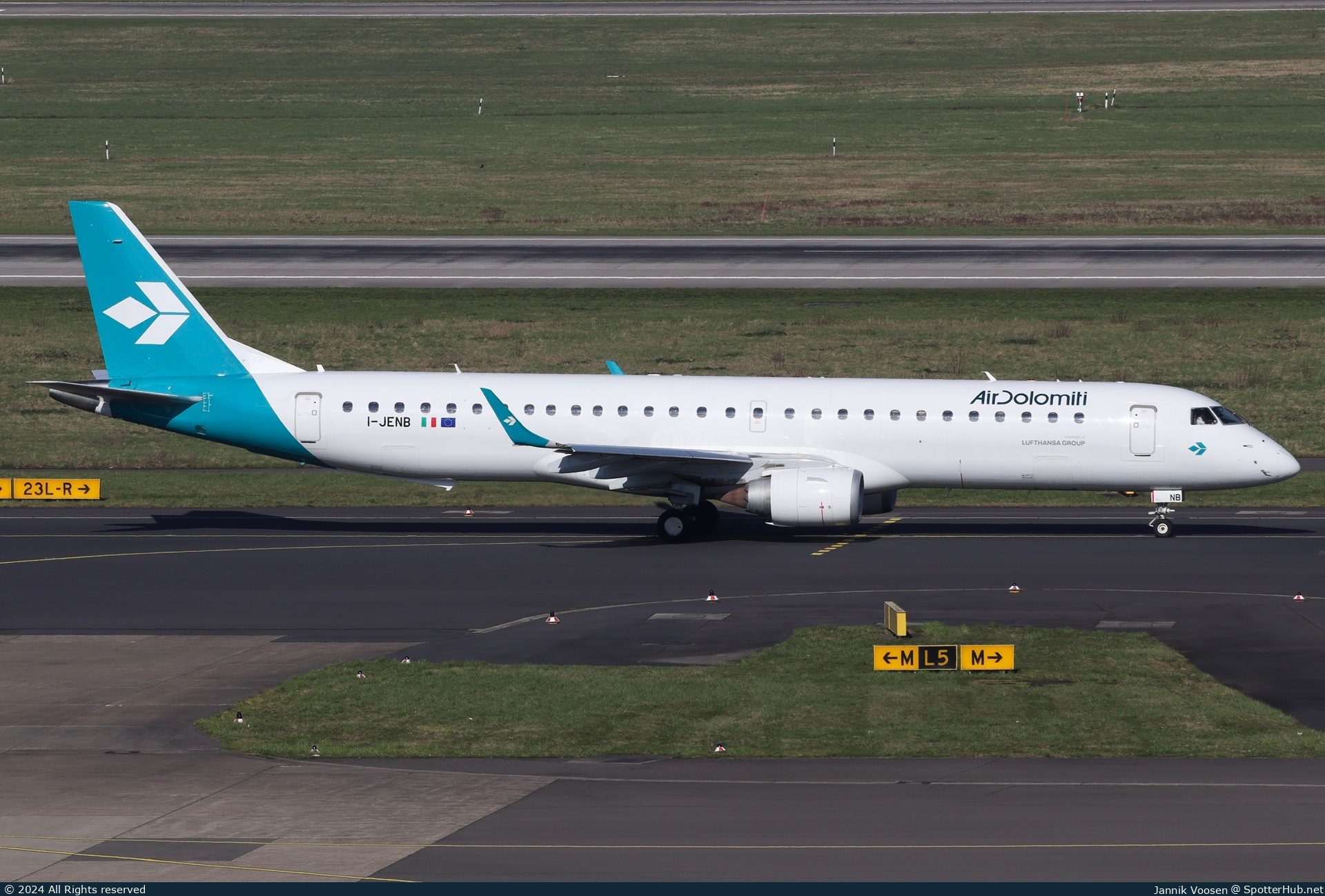 Photo of I-JENB - Embraer ERJ-195LR operated by Air Dolomiti