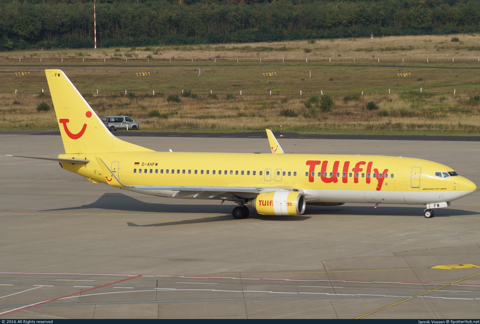 Photo of D-AHFW - Boeing 737-8K5 operated by TUIfly