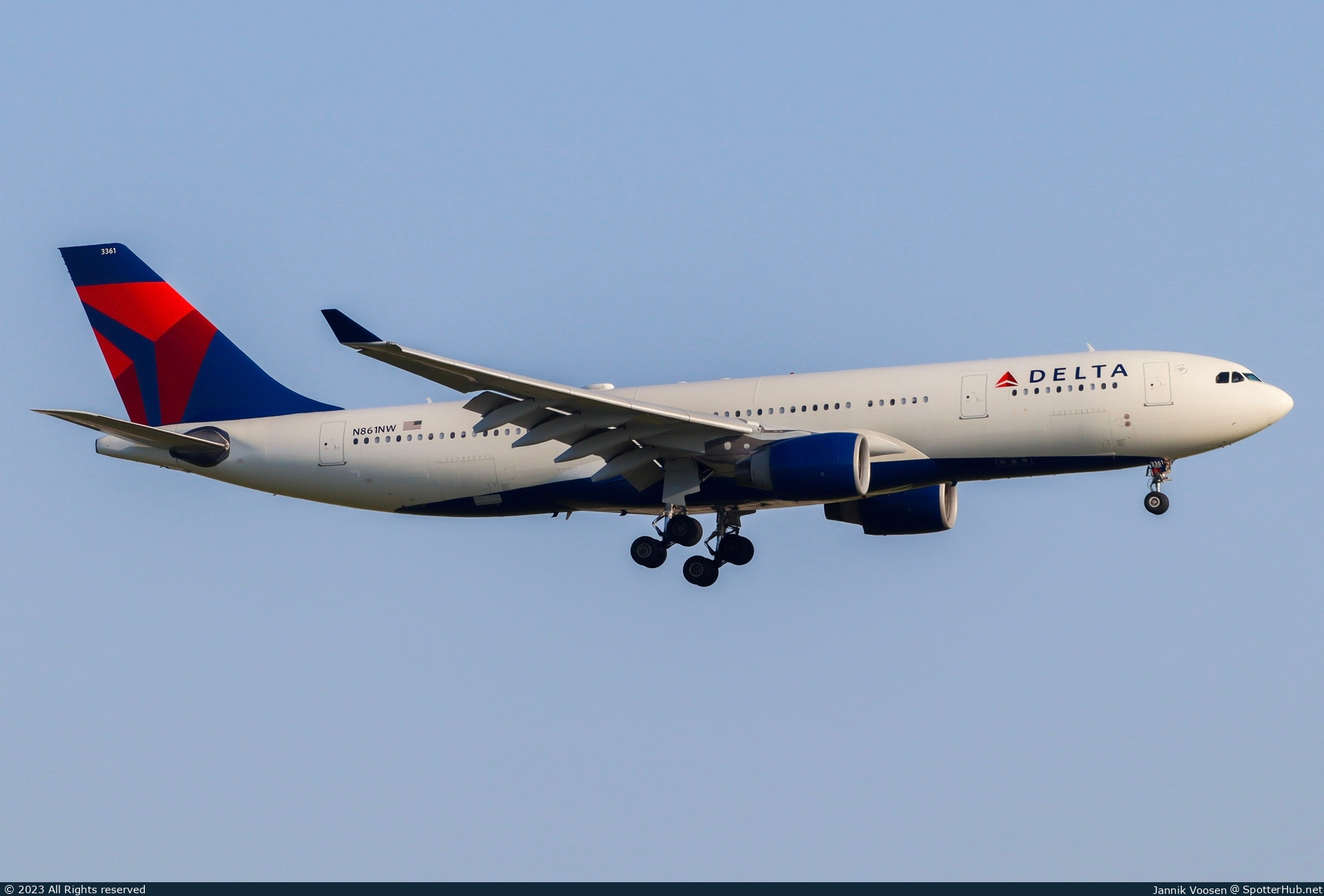Photo of N861NW - Airbus A330-223 operated by Delta Air Lines