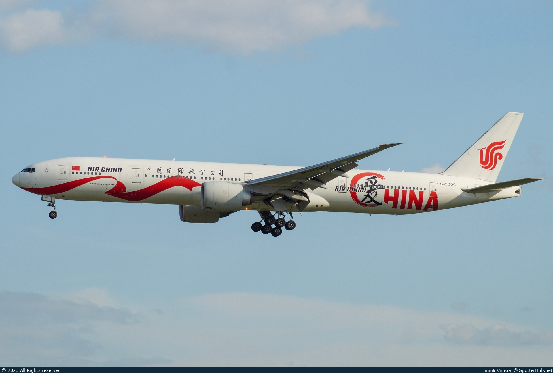 Photo of B-2006 - Boeing 777-39L(ER) operated by Air China