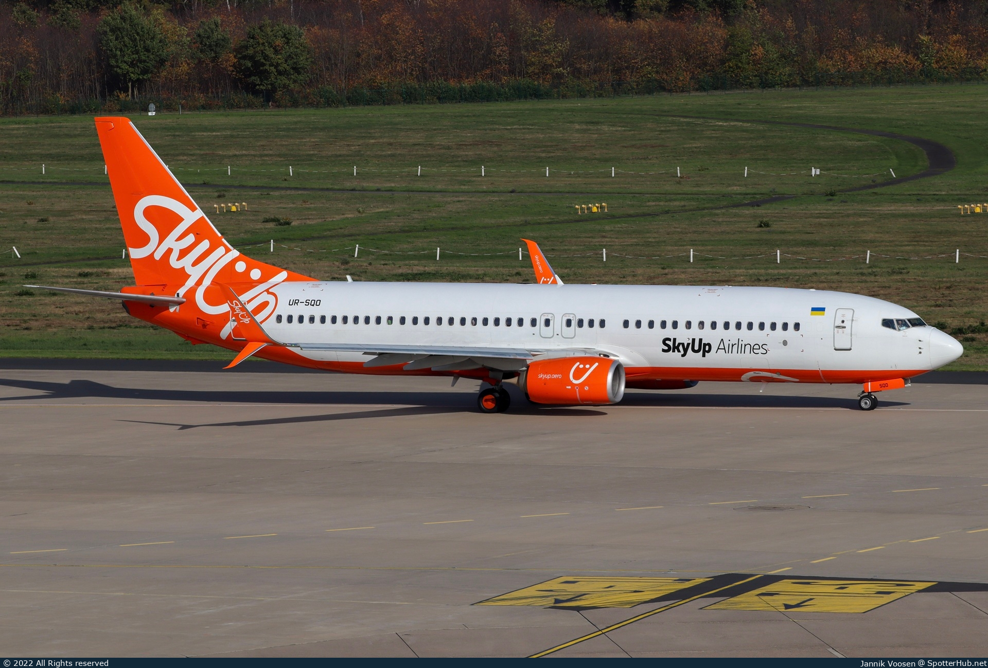 Photo of UR-SQO - Boeing 737-82R operated by SkyUp Airlines