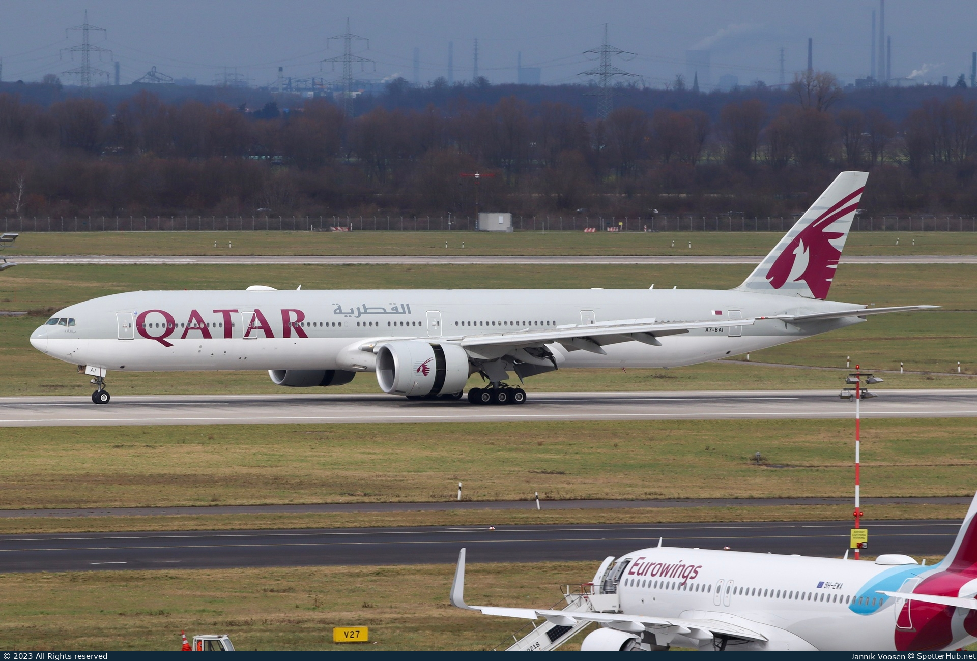Photo of A7-BAI - Boeing 777-3DZ(ER) operated by Qatar Airways