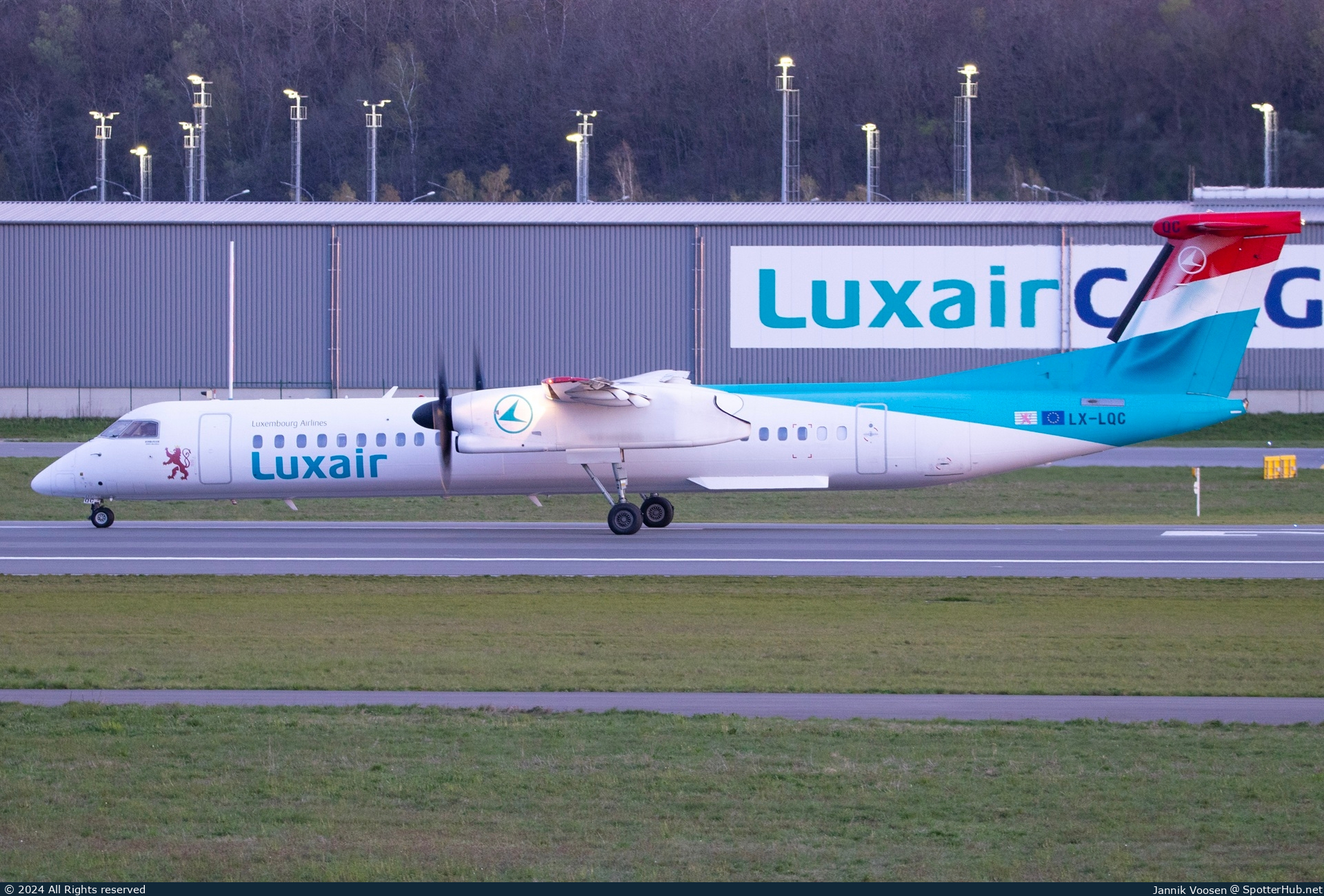 Photo of LX-LQC - Bombardier DHC-8-402 Dash 8 Q400 operated by Luxair