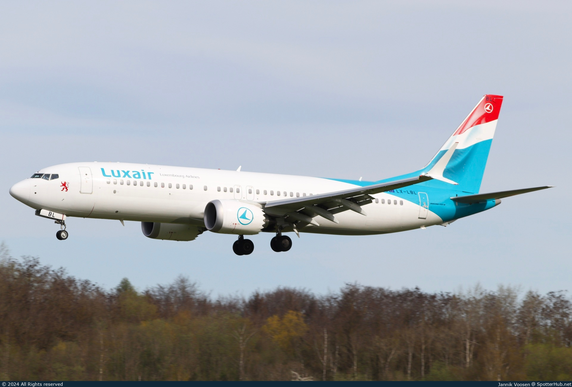 Photo of LX-LBL - Boeing 737 MAX 8 operated by Luxair