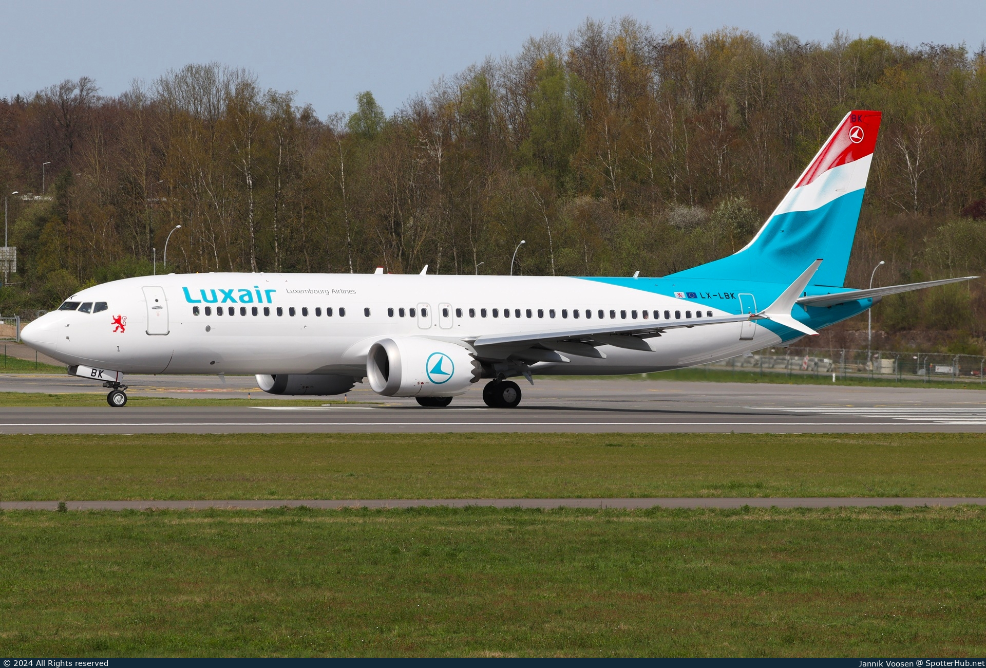 Photo of LX-LBK - Boeing 737 MAX 8 operated by Luxair