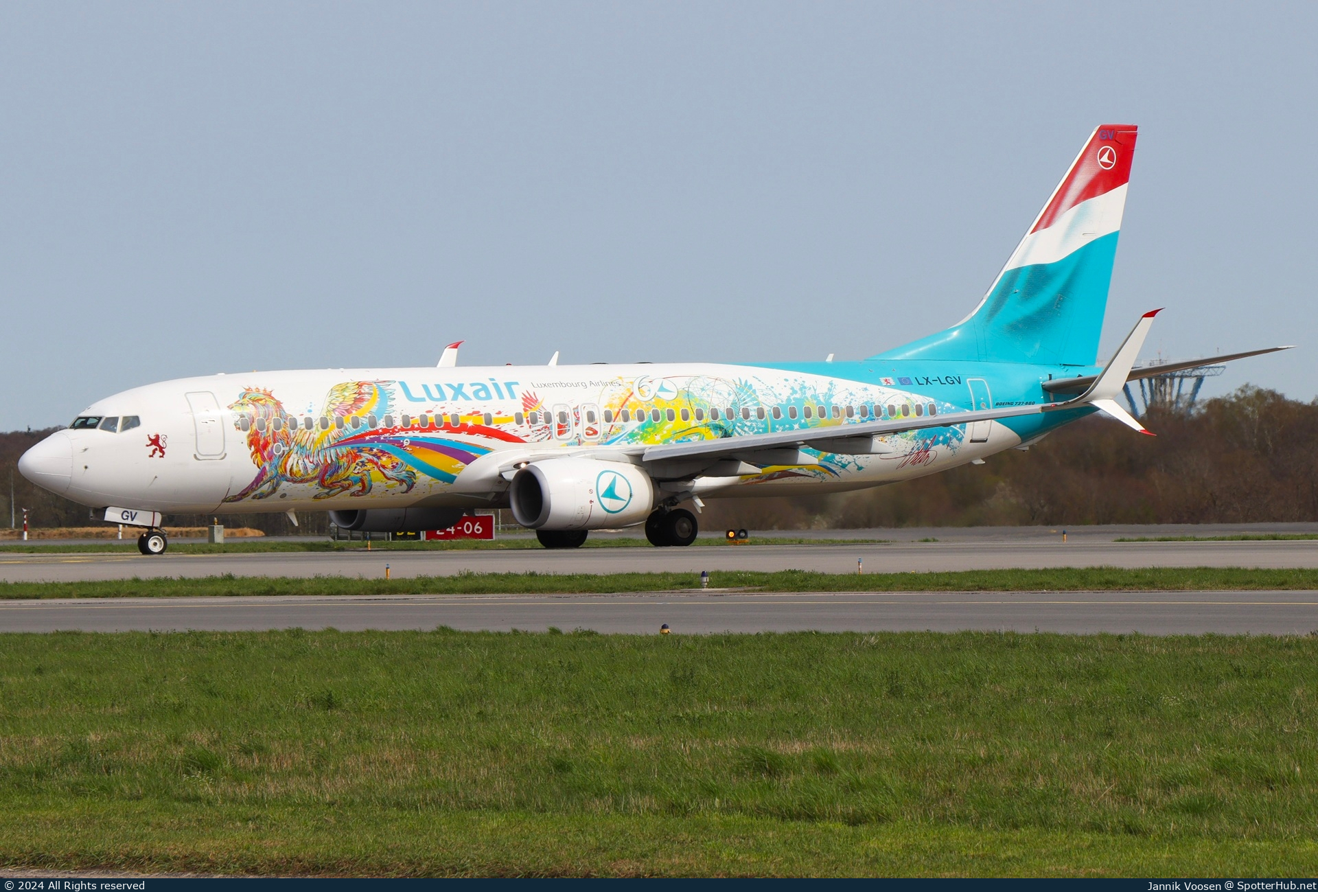 Photo of LX-LGV - Boeing 737-8C9 operated by Luxair