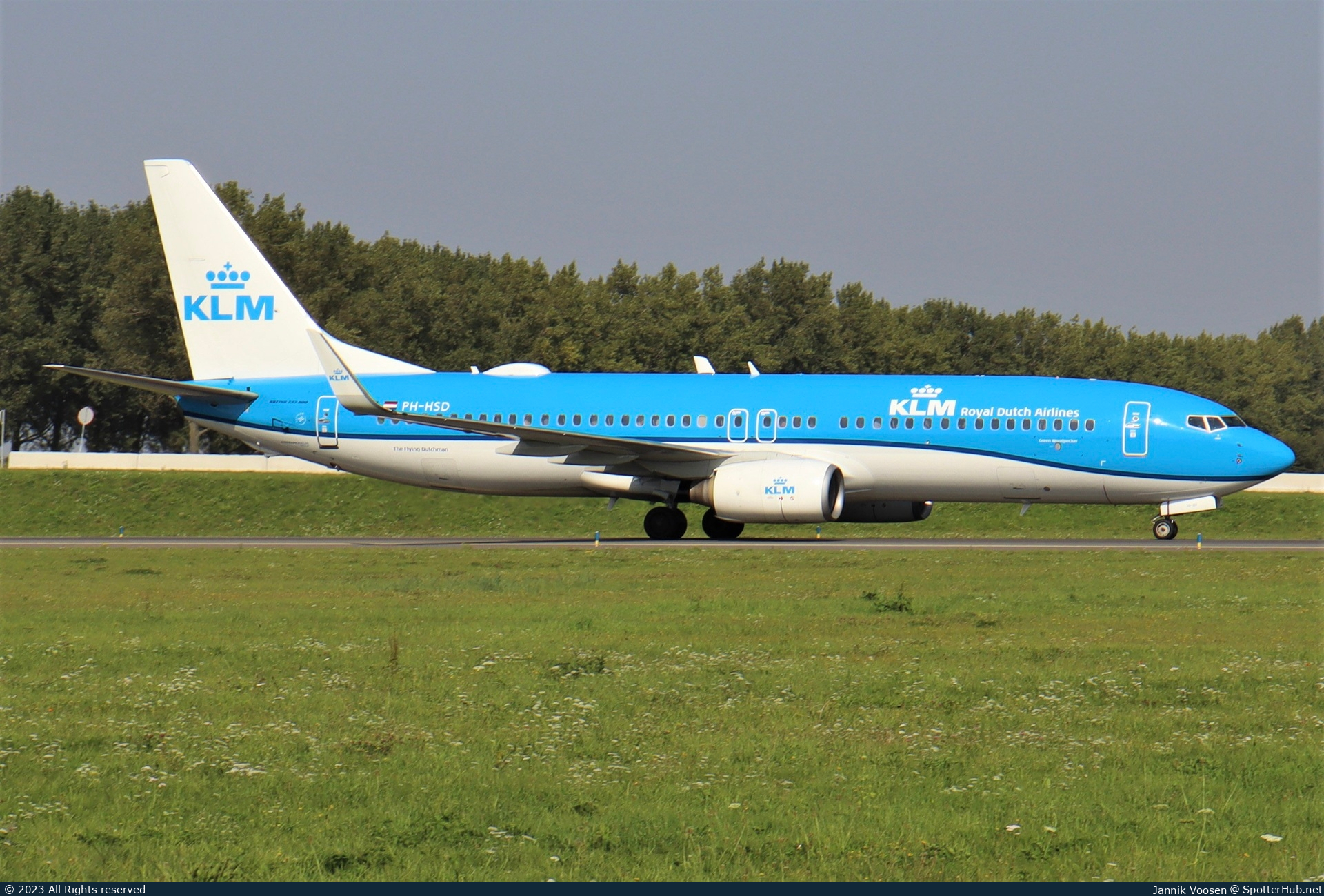 Photo of PH-HSD - Boeing 737-8K2 operated by KLM Royal Dutch Airlines