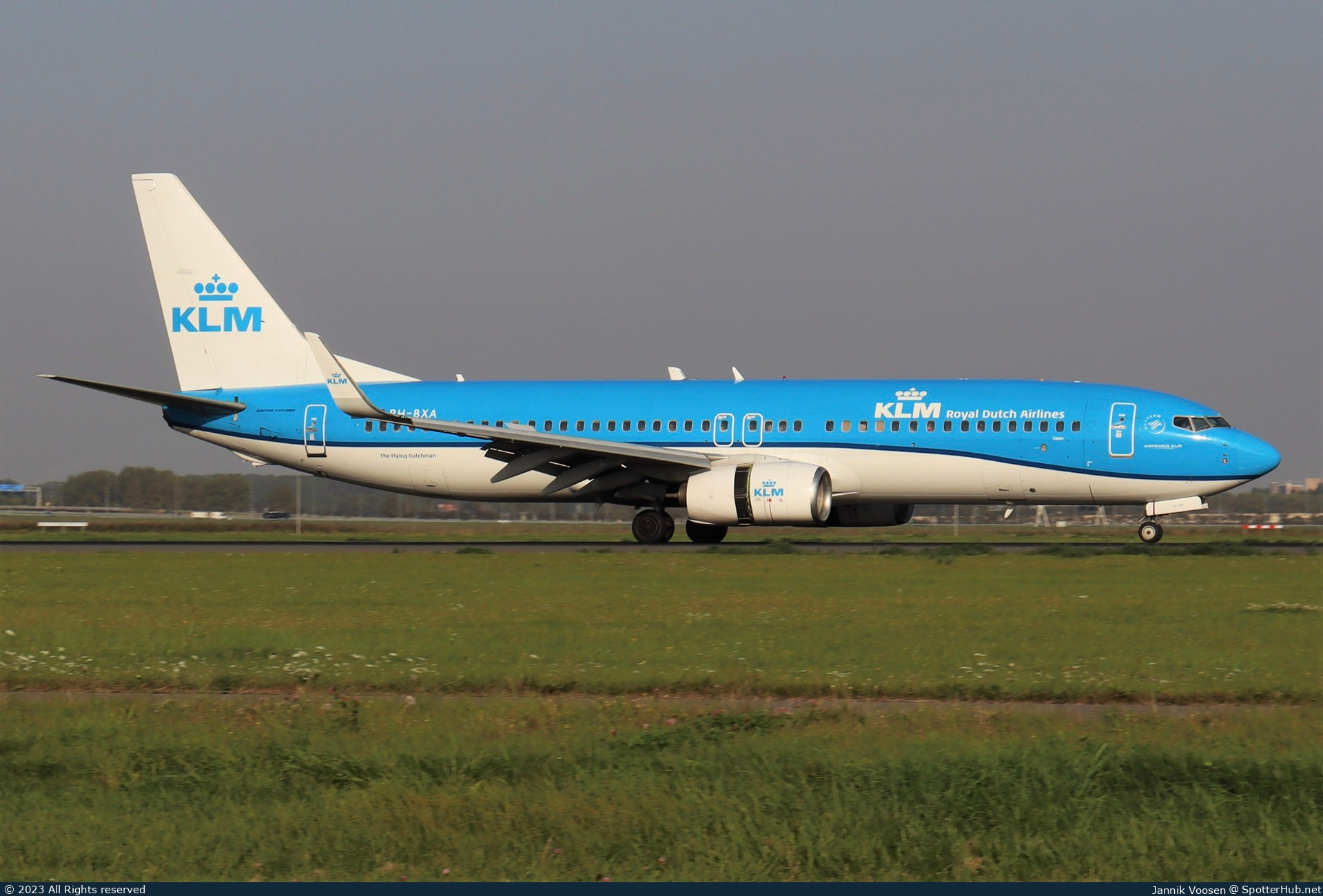 Photo of PH-BXA - Boeing 737-8K2 operated by KLM Royal Dutch Airlines