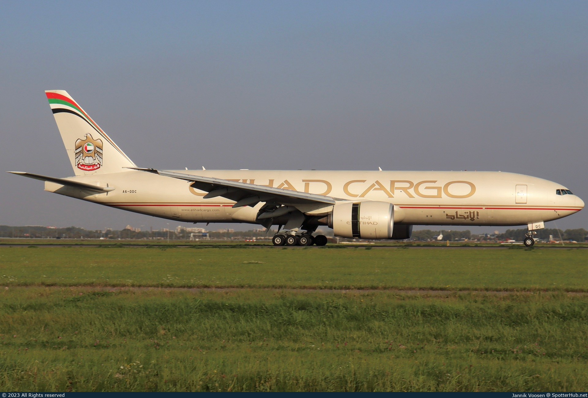Photo of A6-DDC - Boeing 777-FFX operated by Etihad Cargo