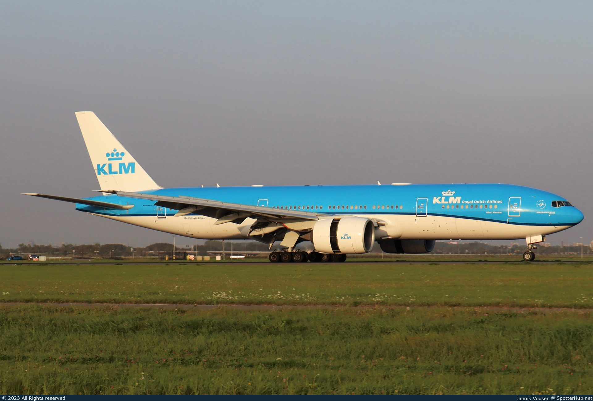 Photo of PH-BQA - Boeing 777-206(ER) operated by KLM Royal Dutch Airlines