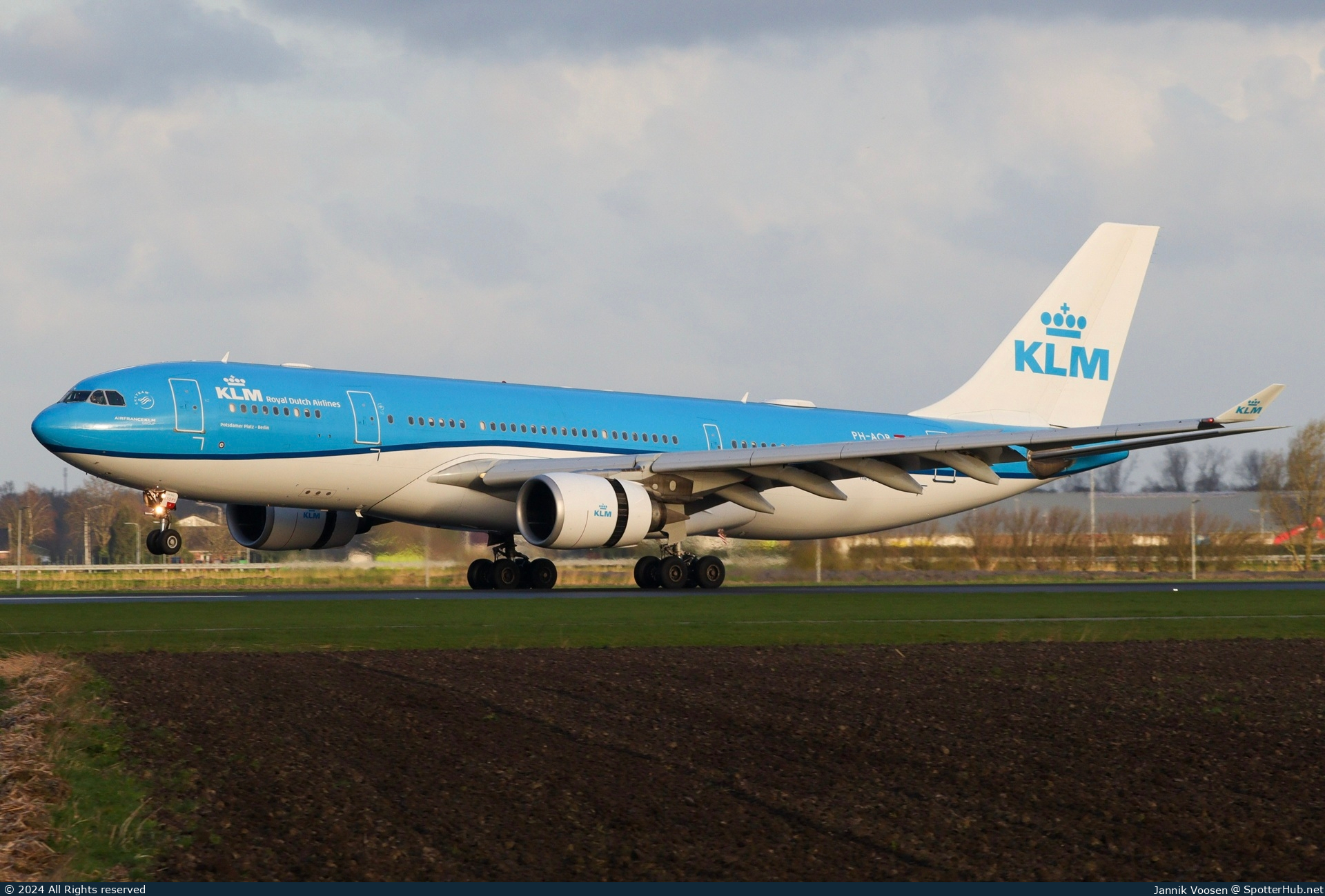 Photo of PH-AOD - Airbus A330-203 operated by KLM Royal Dutch Airlines